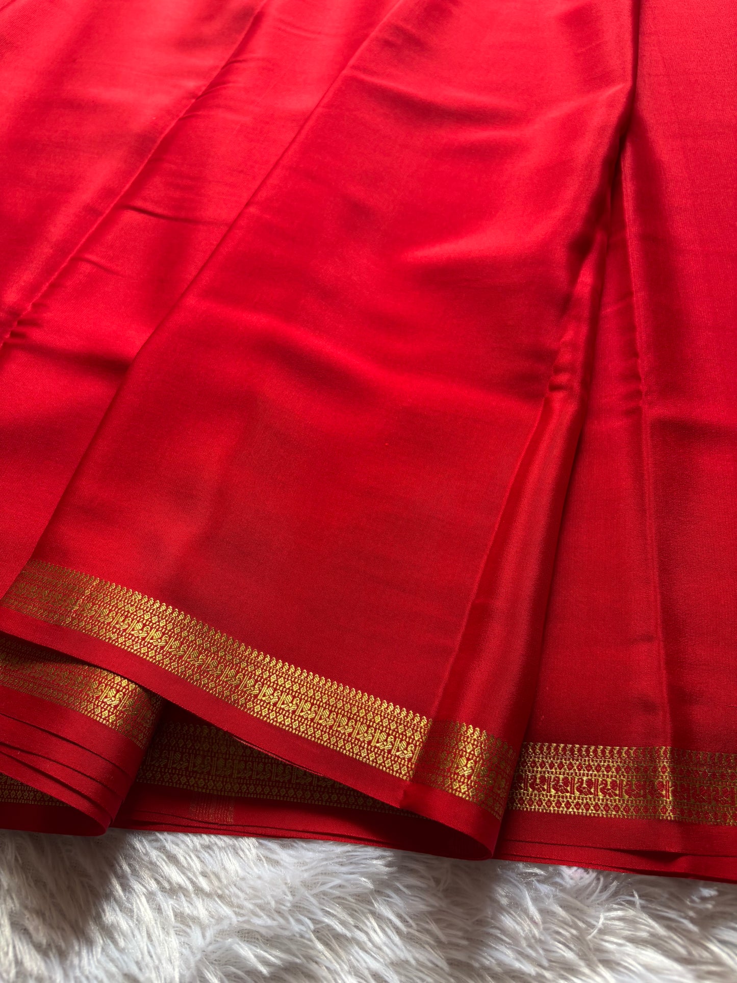 Harshini : Solid Red