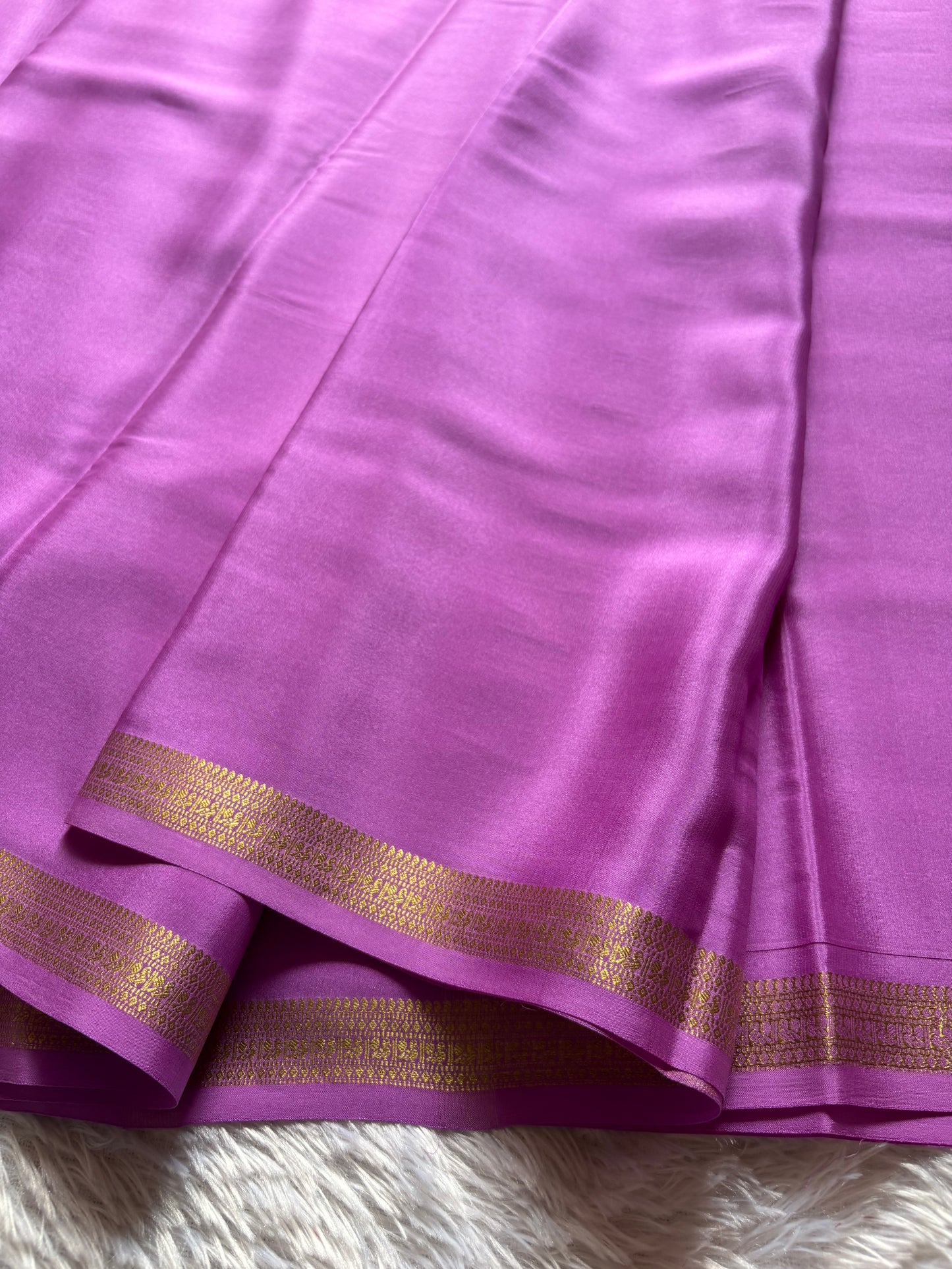 Harshini : Solid Bright magenta