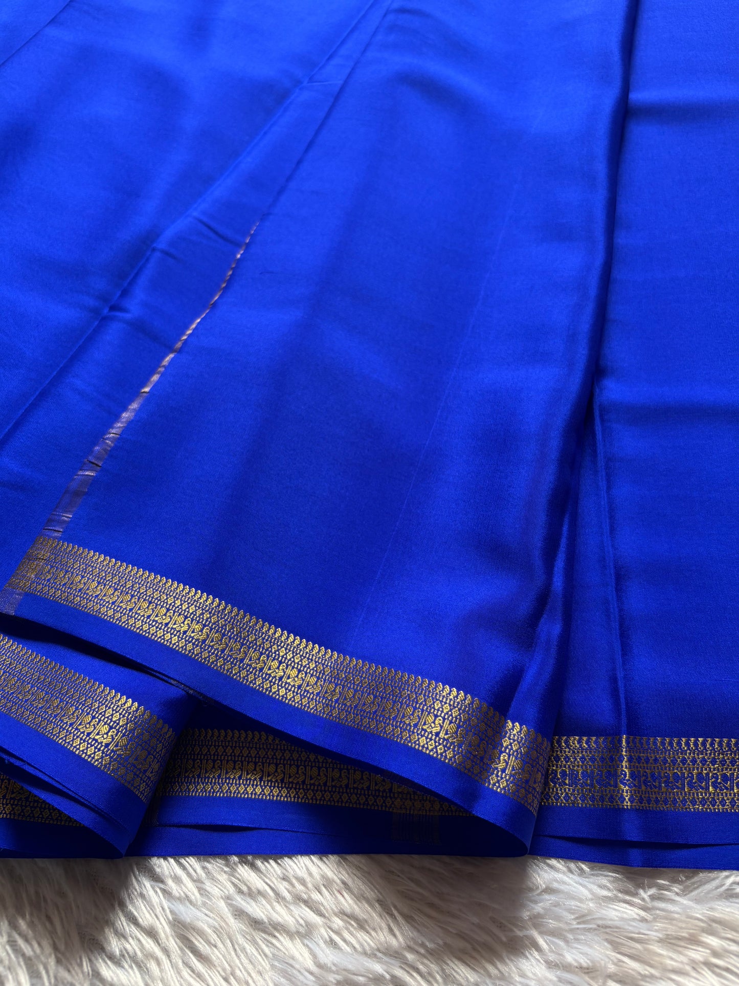 Harshini : Solid Royal blue