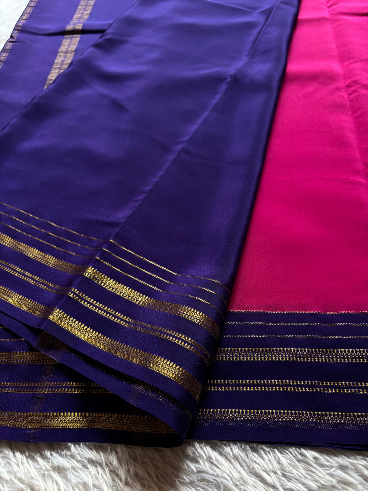 Tanuja (2D) : Rani pink-dark blue
