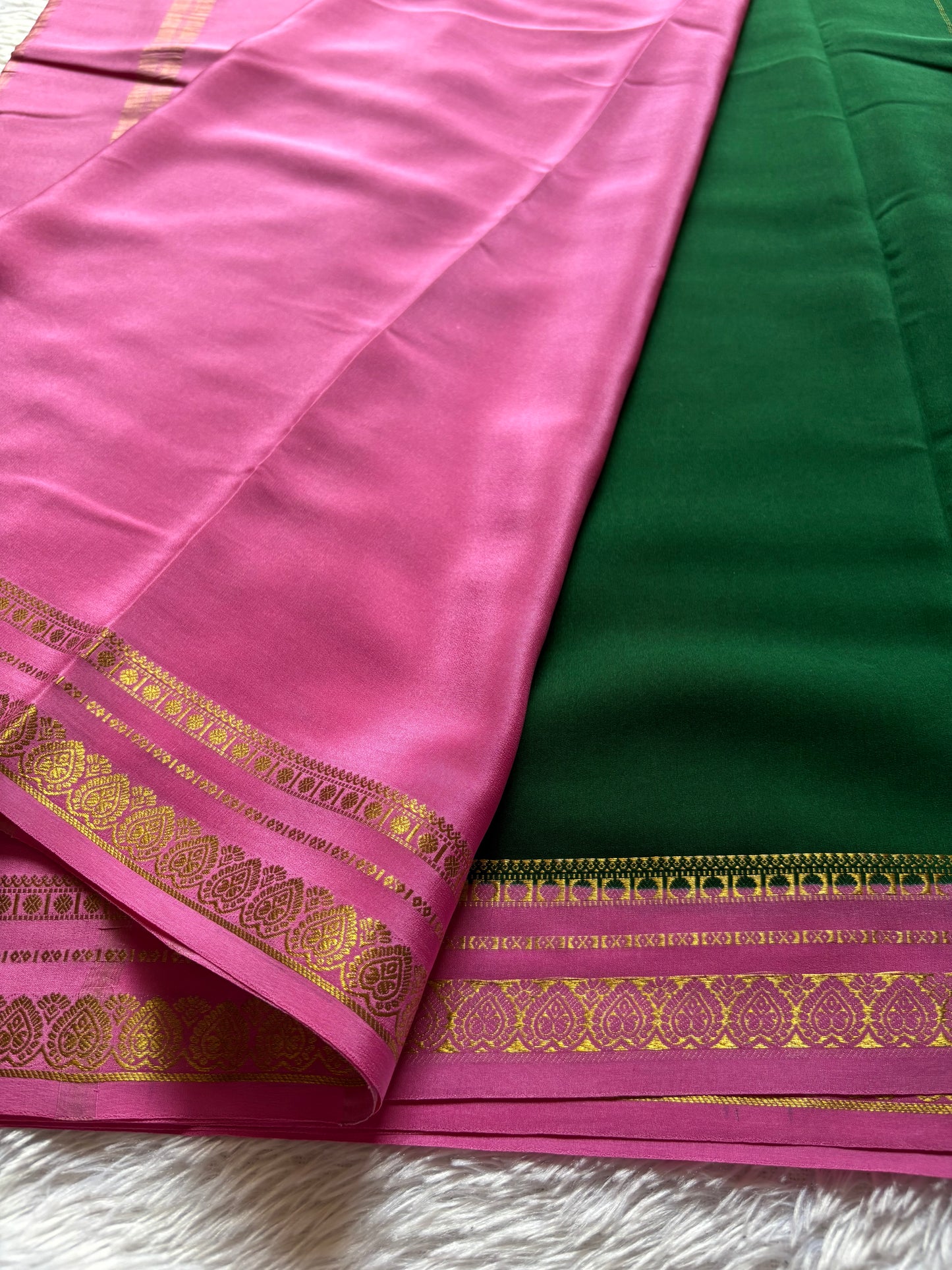 Rohini (2D) : Bottle green-rose pink