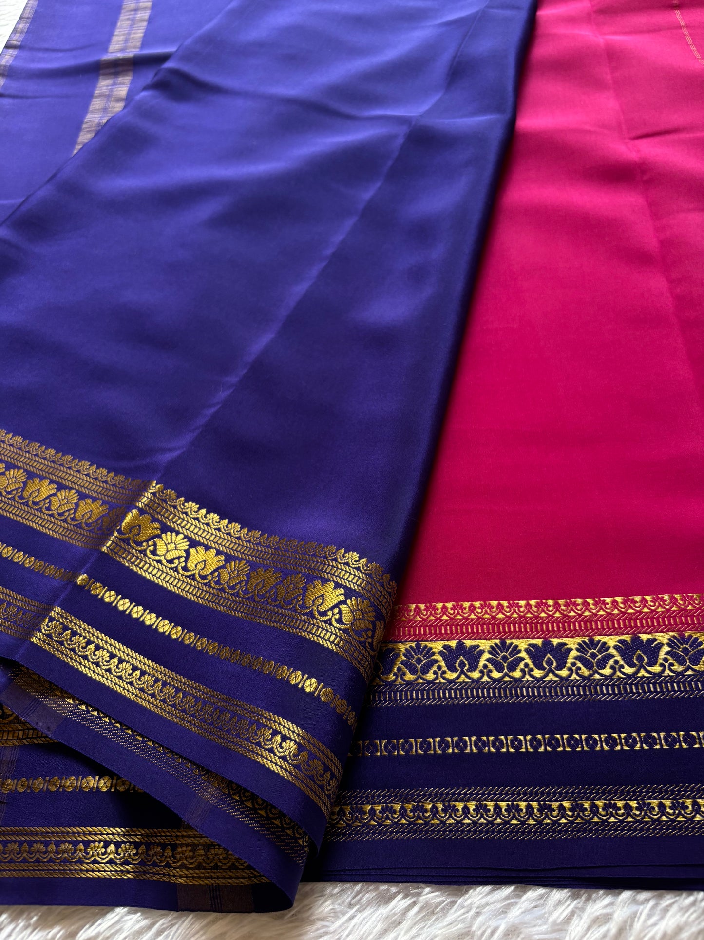 Padmaja (2D) : Rani pink-dark blue