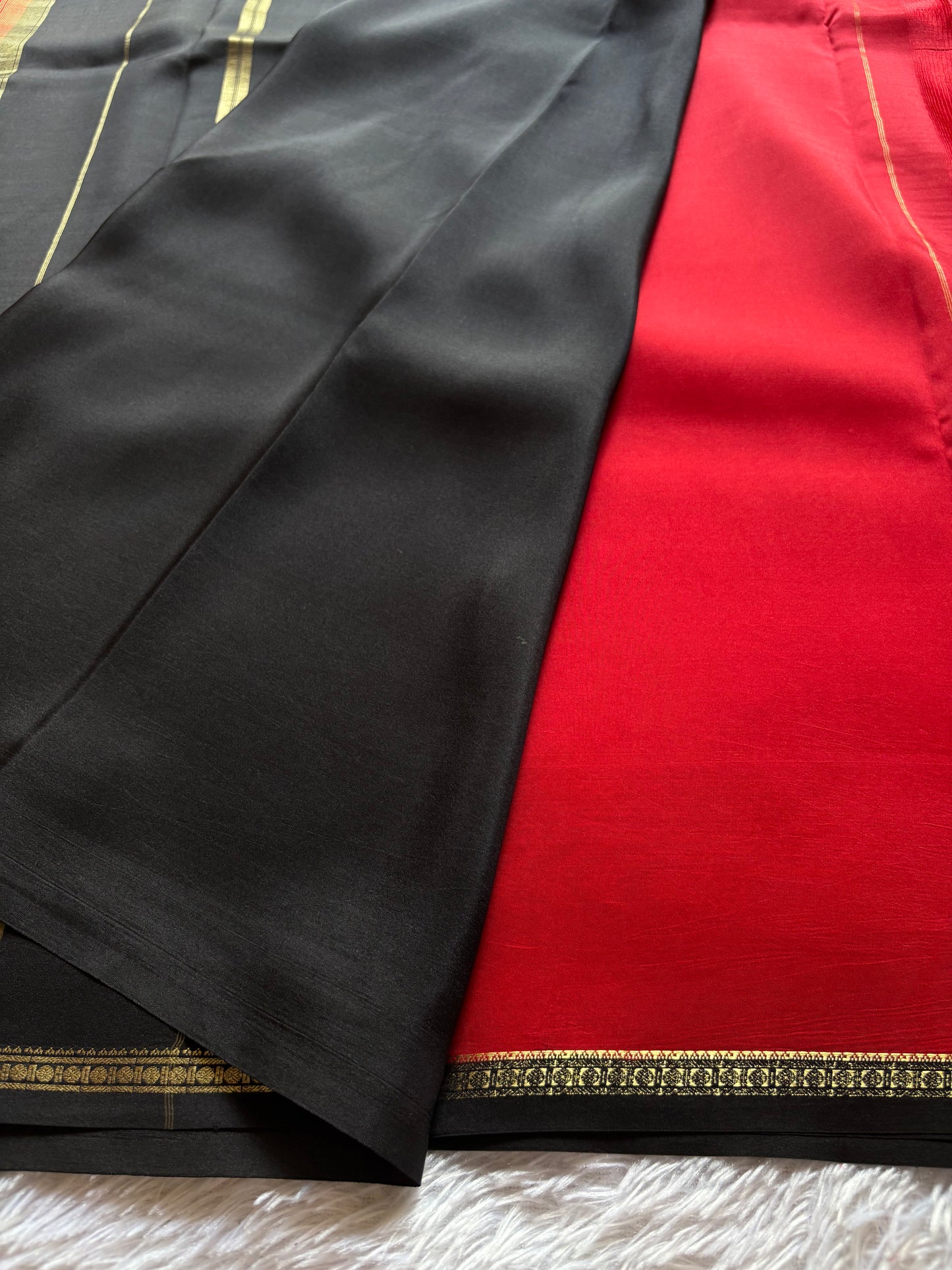 Sumukhi (2D) : Red-black