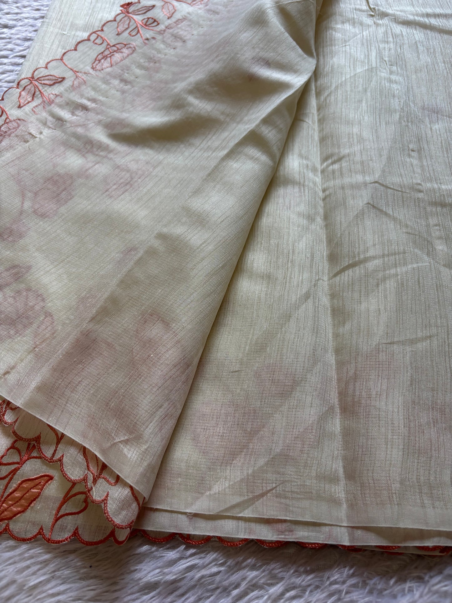 NYD133 : Off white-peach orange