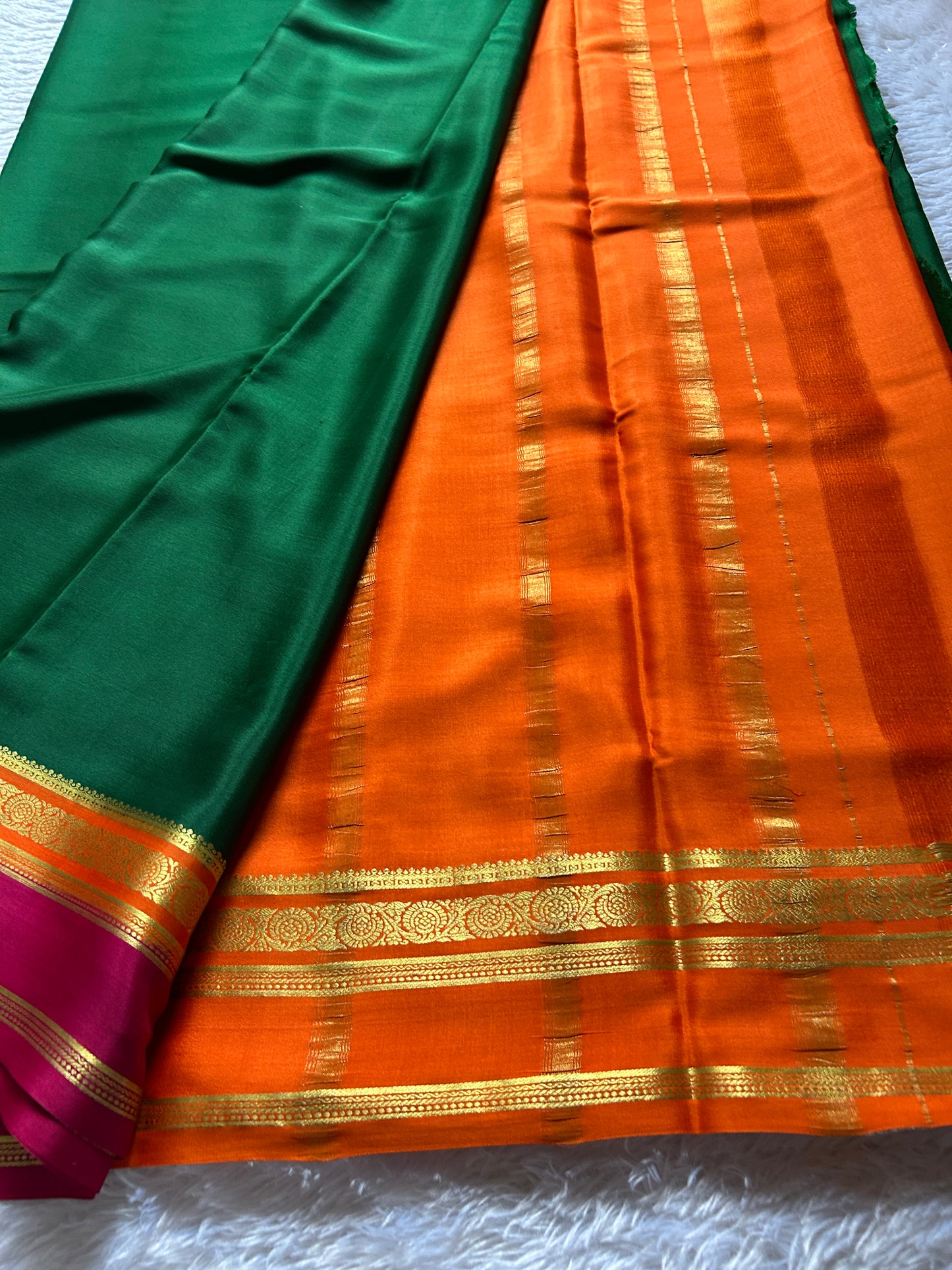 Tara (3D) : Bottle green-orange-pink