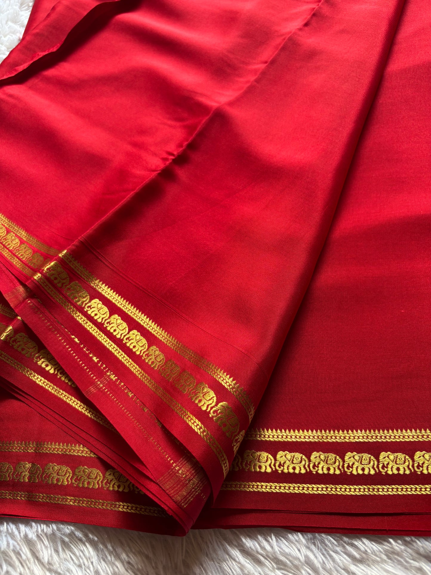 Anjana : Solid Red