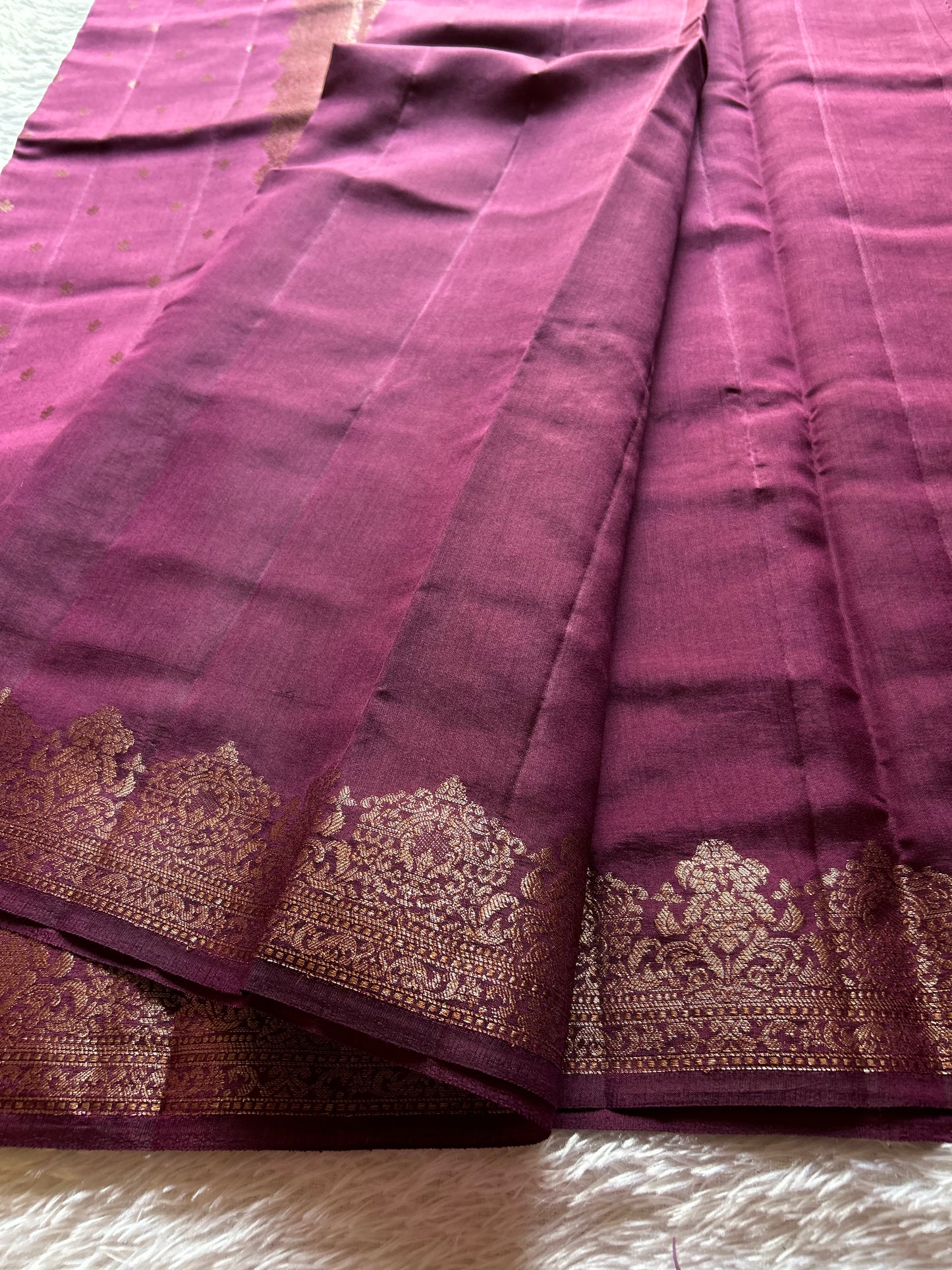 Banarasi Chiniya : Solid Plum