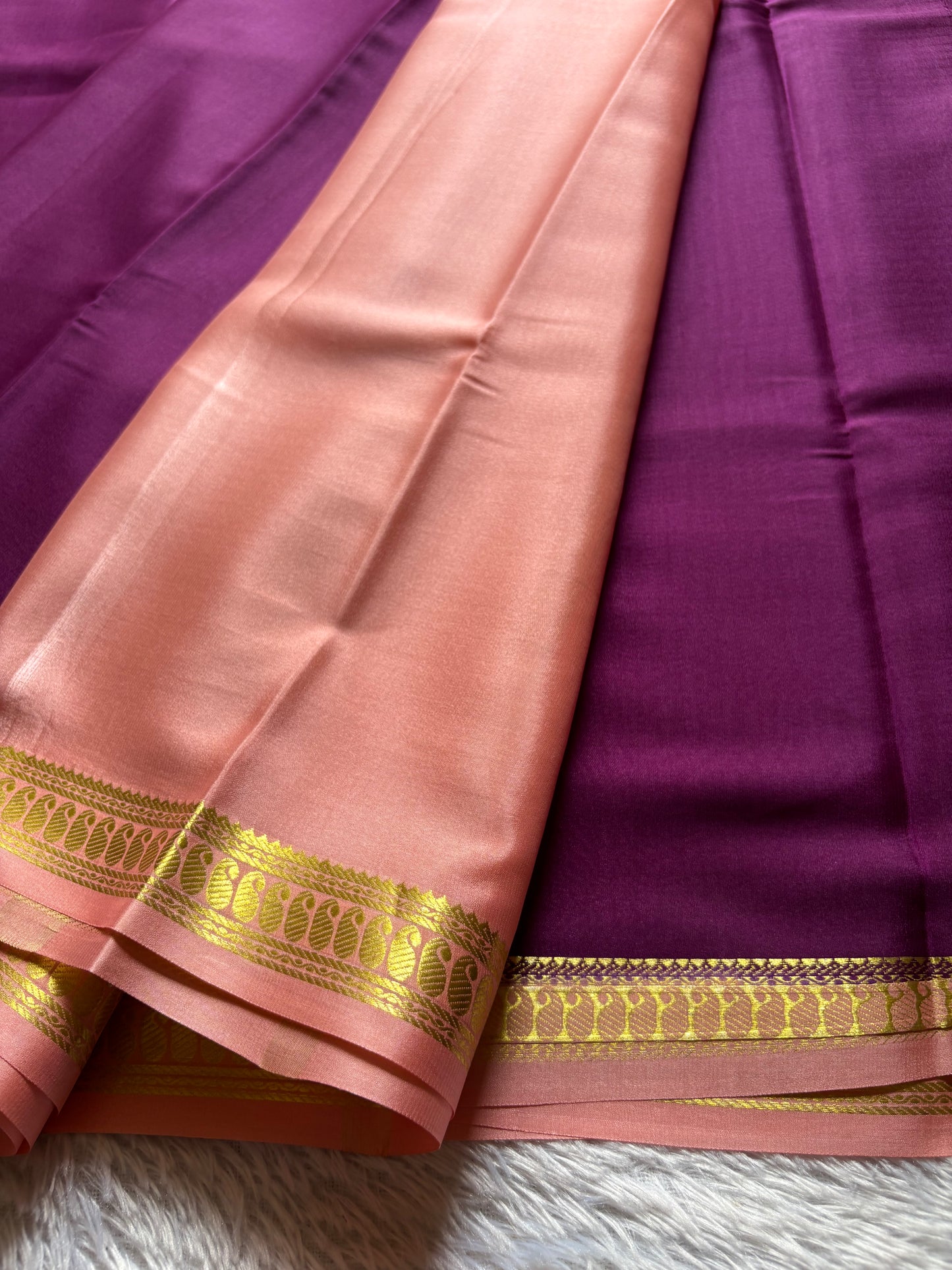 Meena (2D) : Wine-light peach