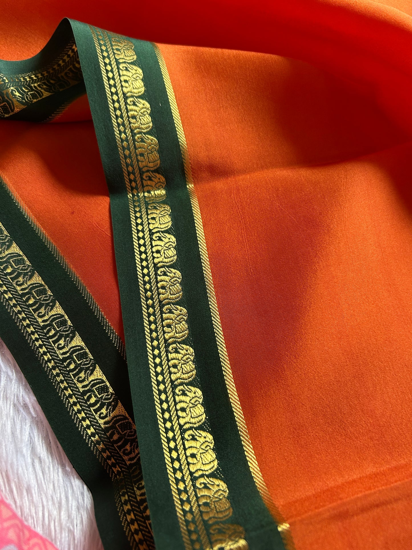 Gowri (2D) : Orange-bottle green
