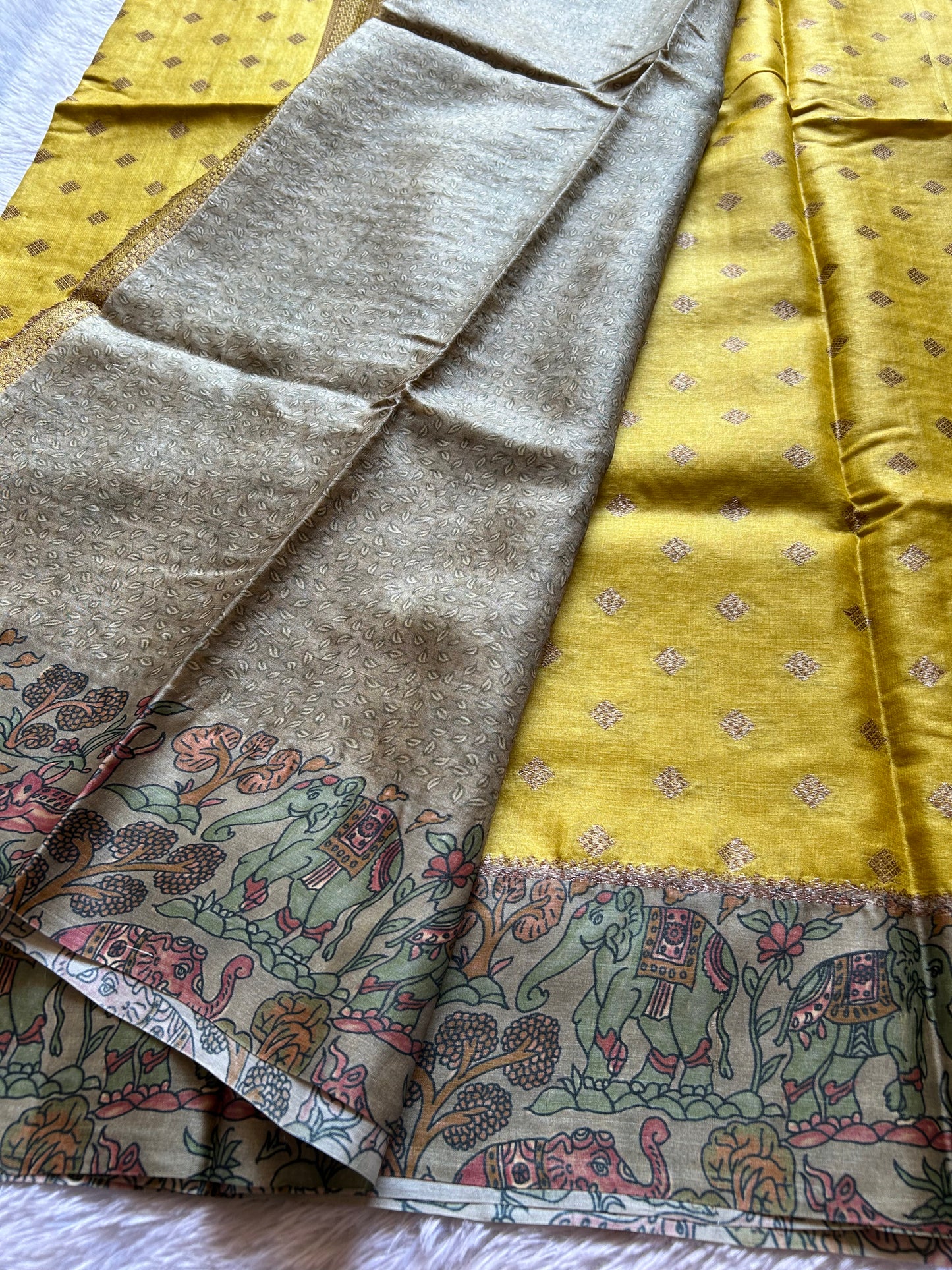 Kavitha (2D) : Golden yellow-sage green