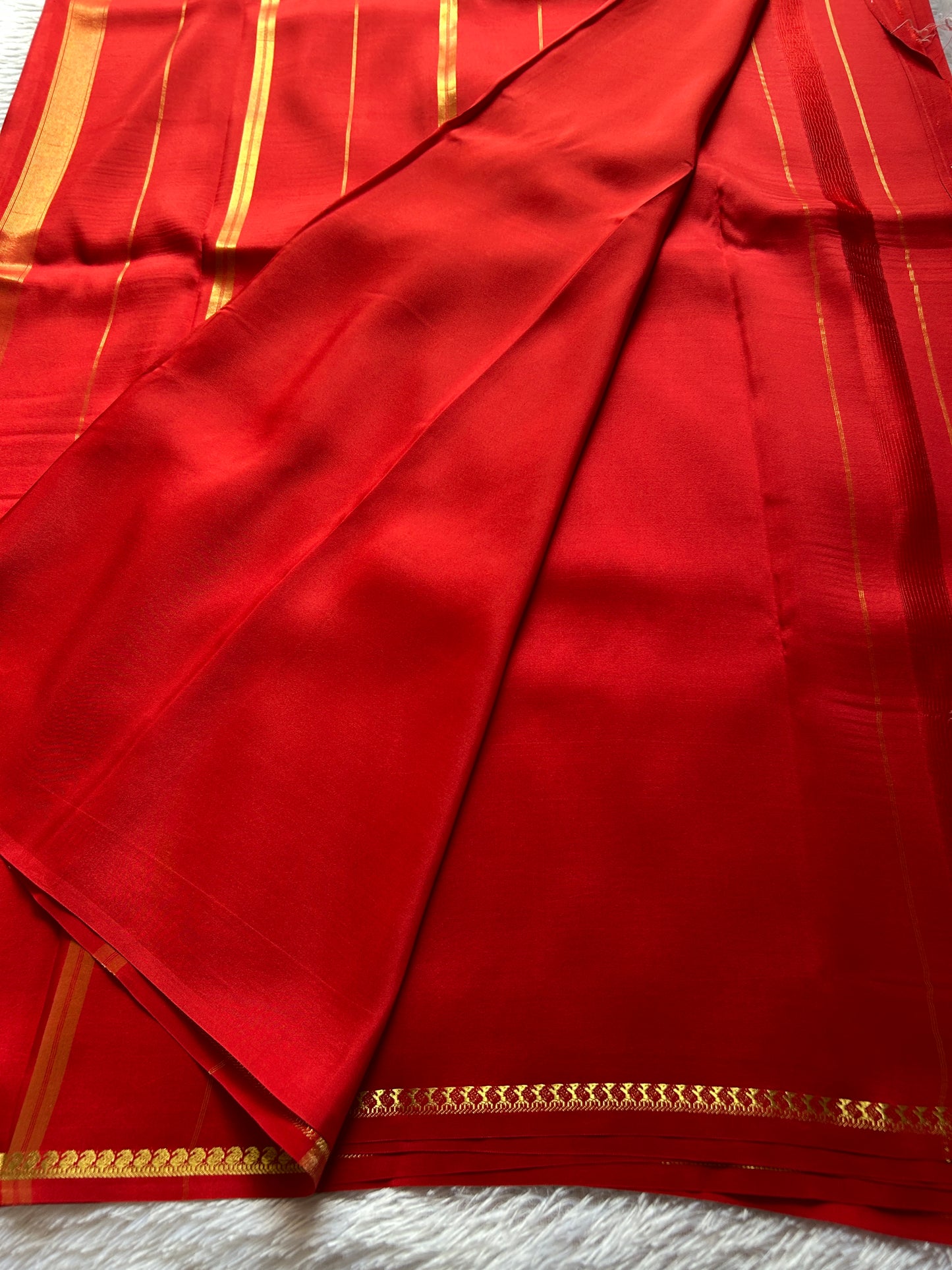 Manikya : Solid Red