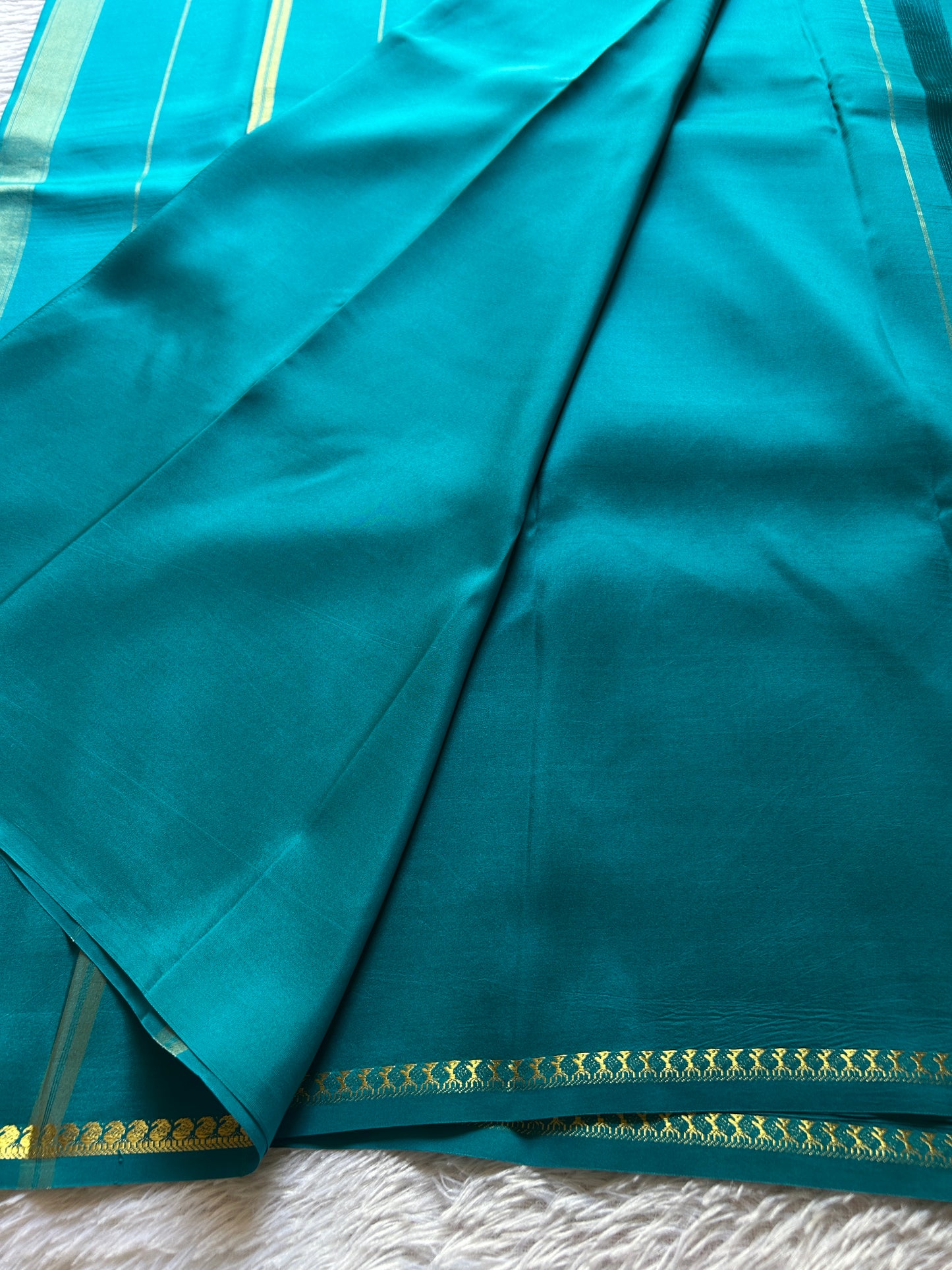 Manikya : Solid Ananda blue