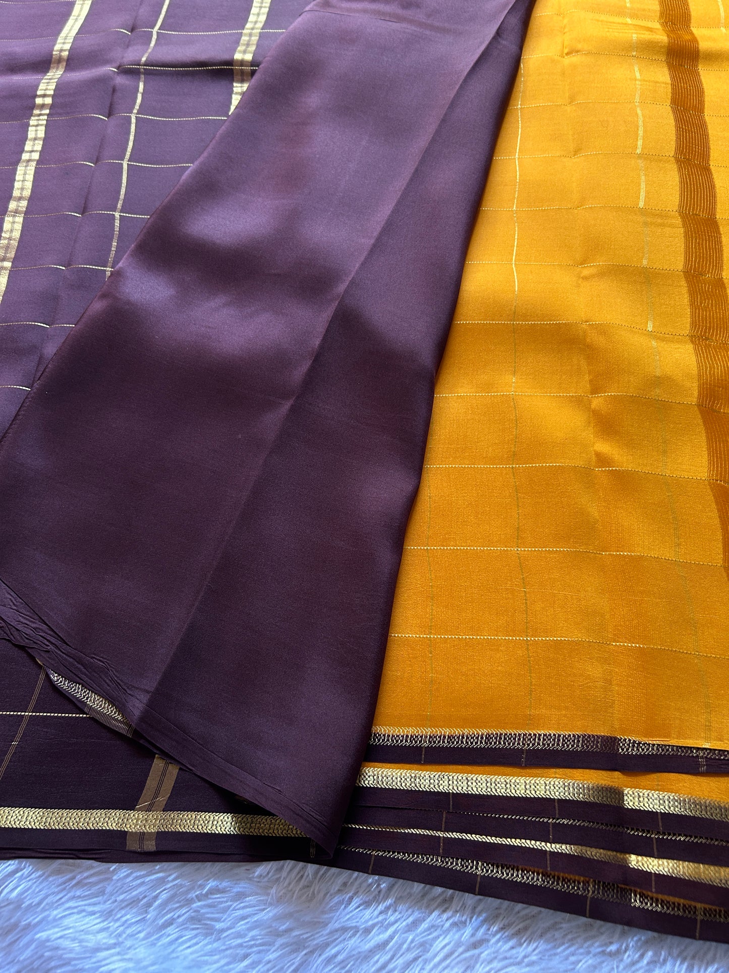 Shankari (2D) : Golden yellow-dark brown