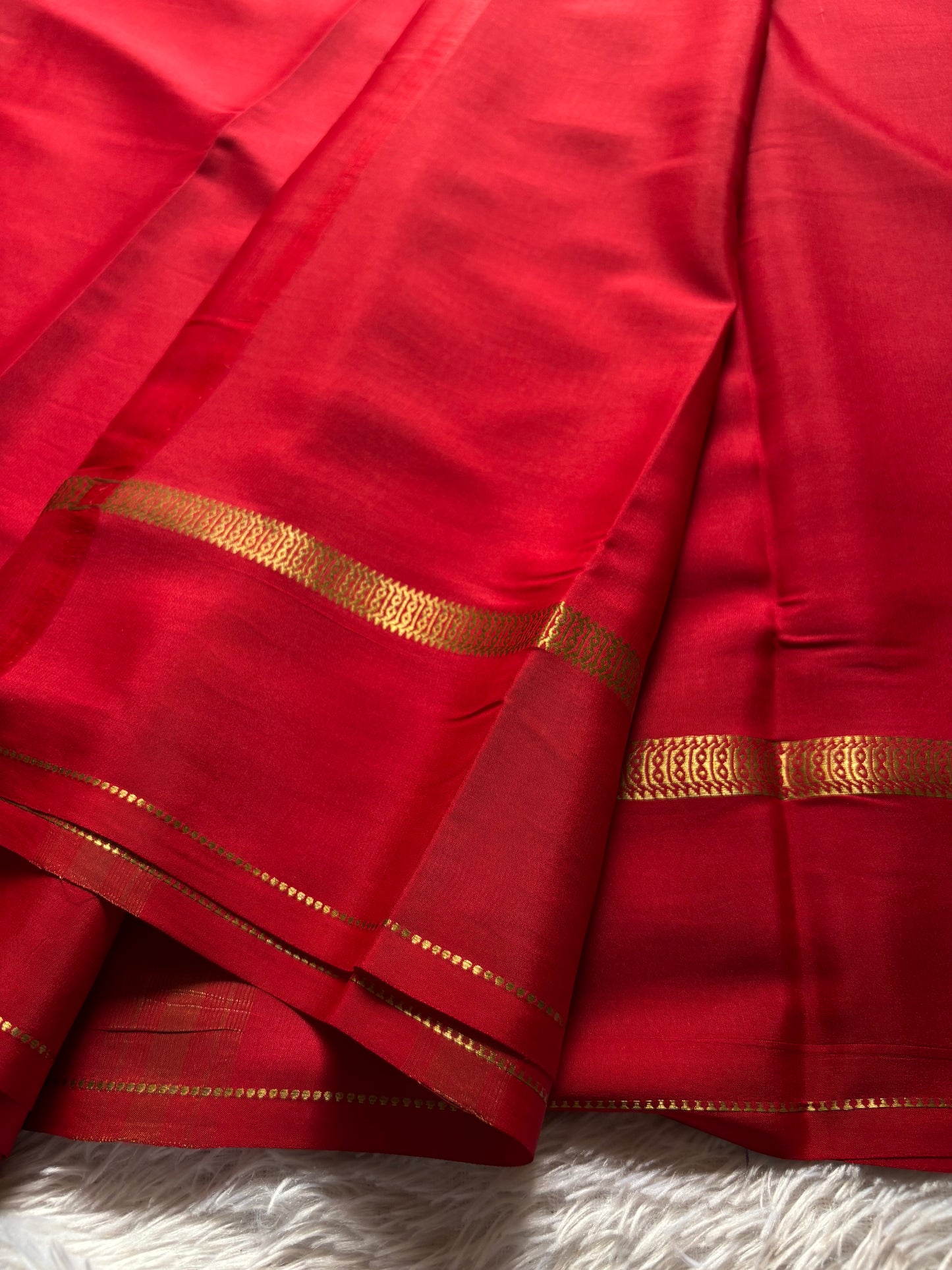 Vibha : Solid Red