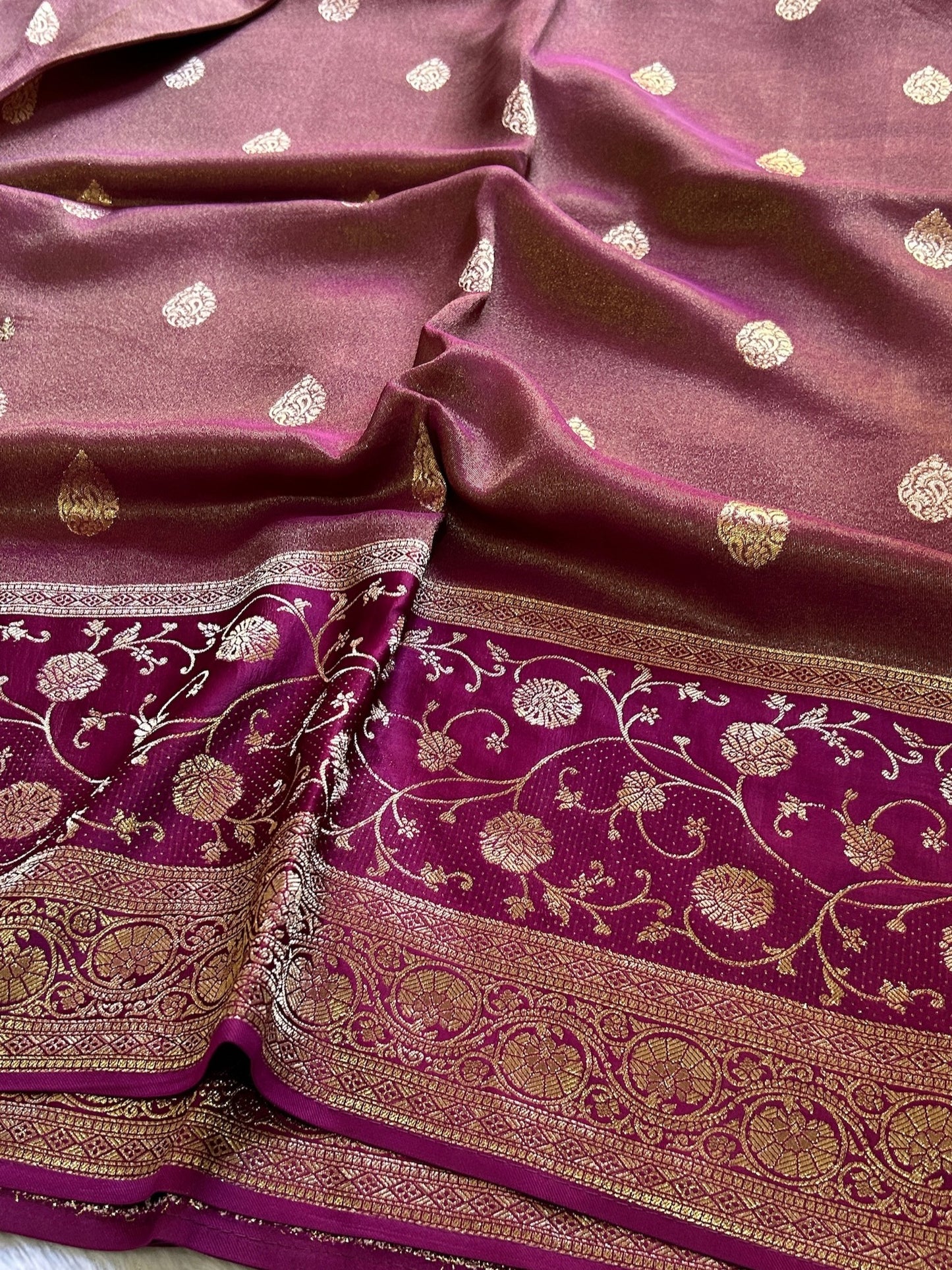 Semi raw mango: Brown-maroon
