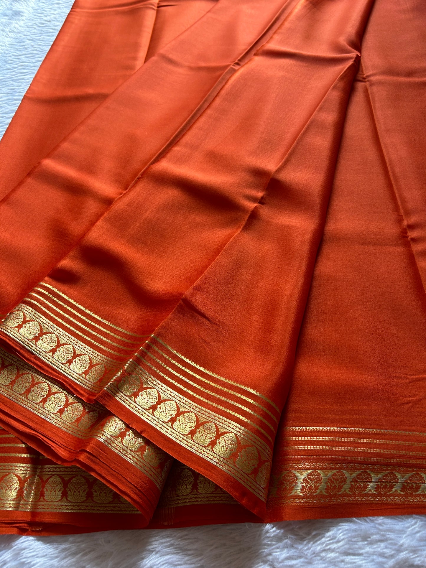 Kalasha : Solid dark Orange