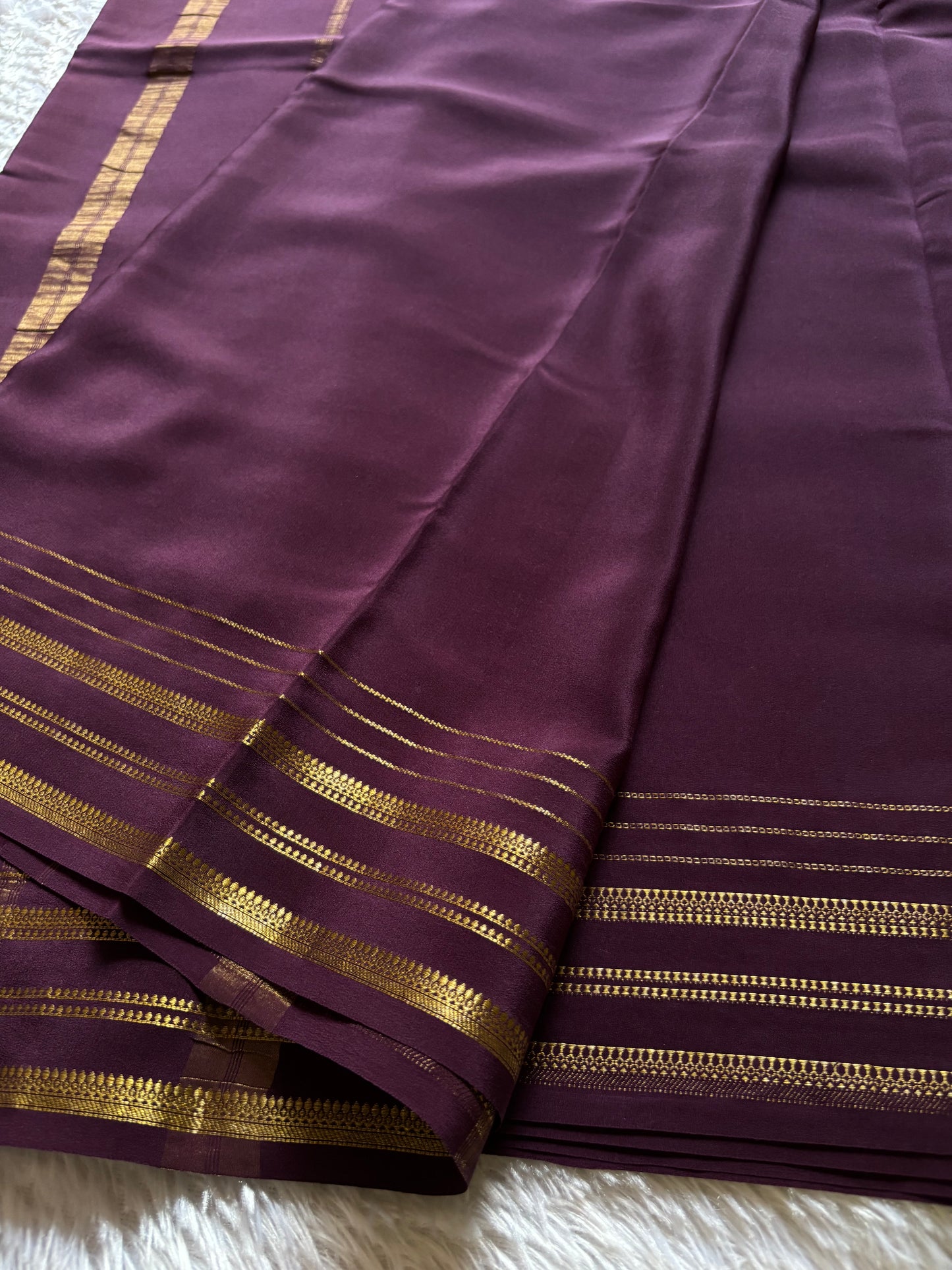 Tanuja : Deep wine