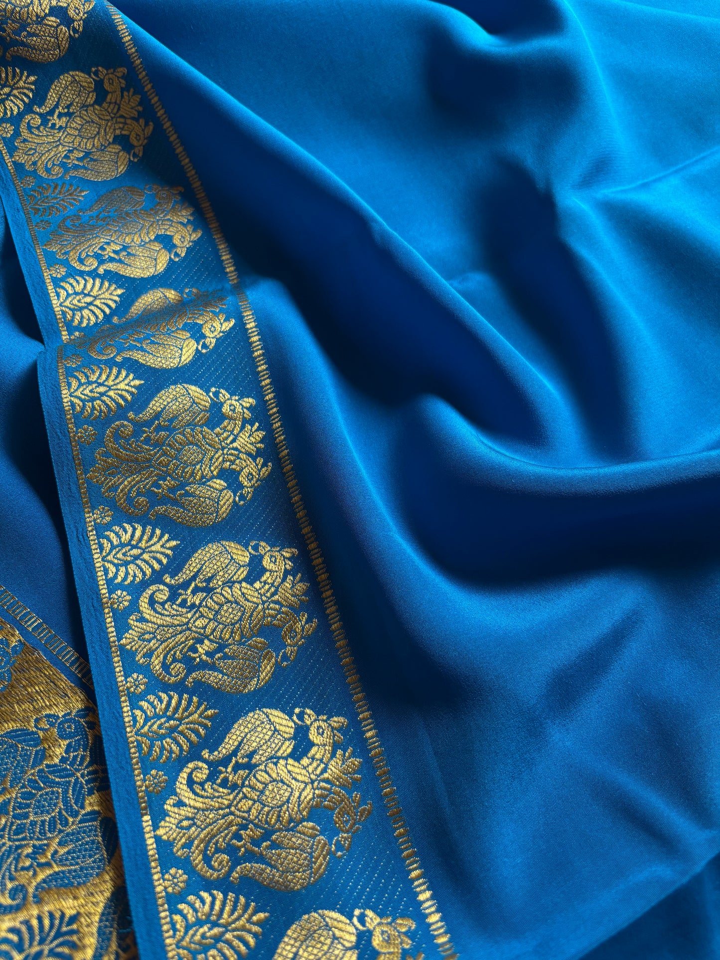 Veera : Solid Dark Ananda blue