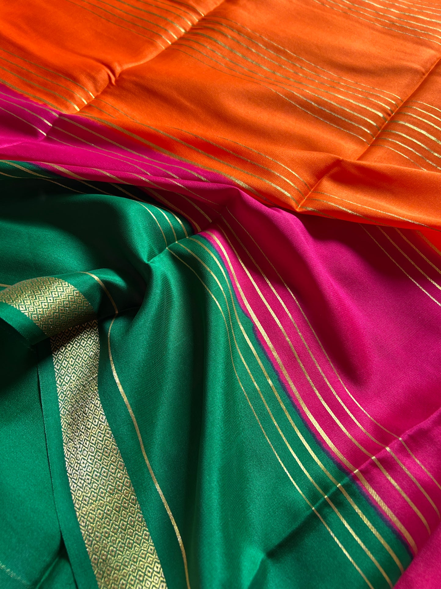 Trinetri (3D) : Orange-pink-green