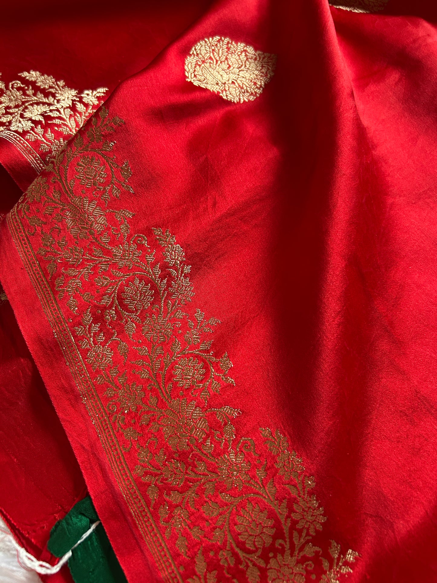 Madhubala : Solid Red