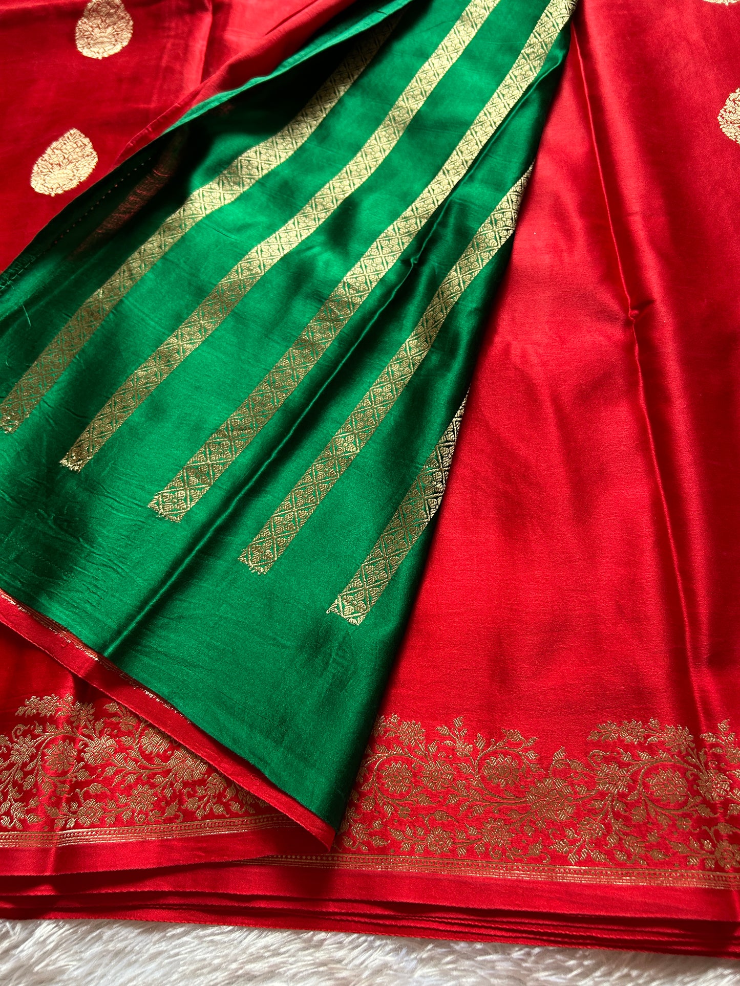 Madhubala : Solid Red
