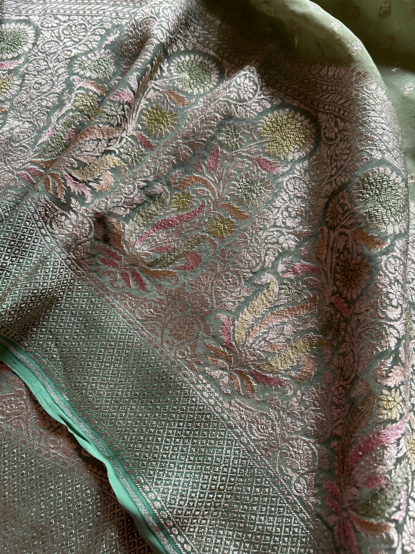 Pure Chiffon Georgette (2D) : Sage green-mint green