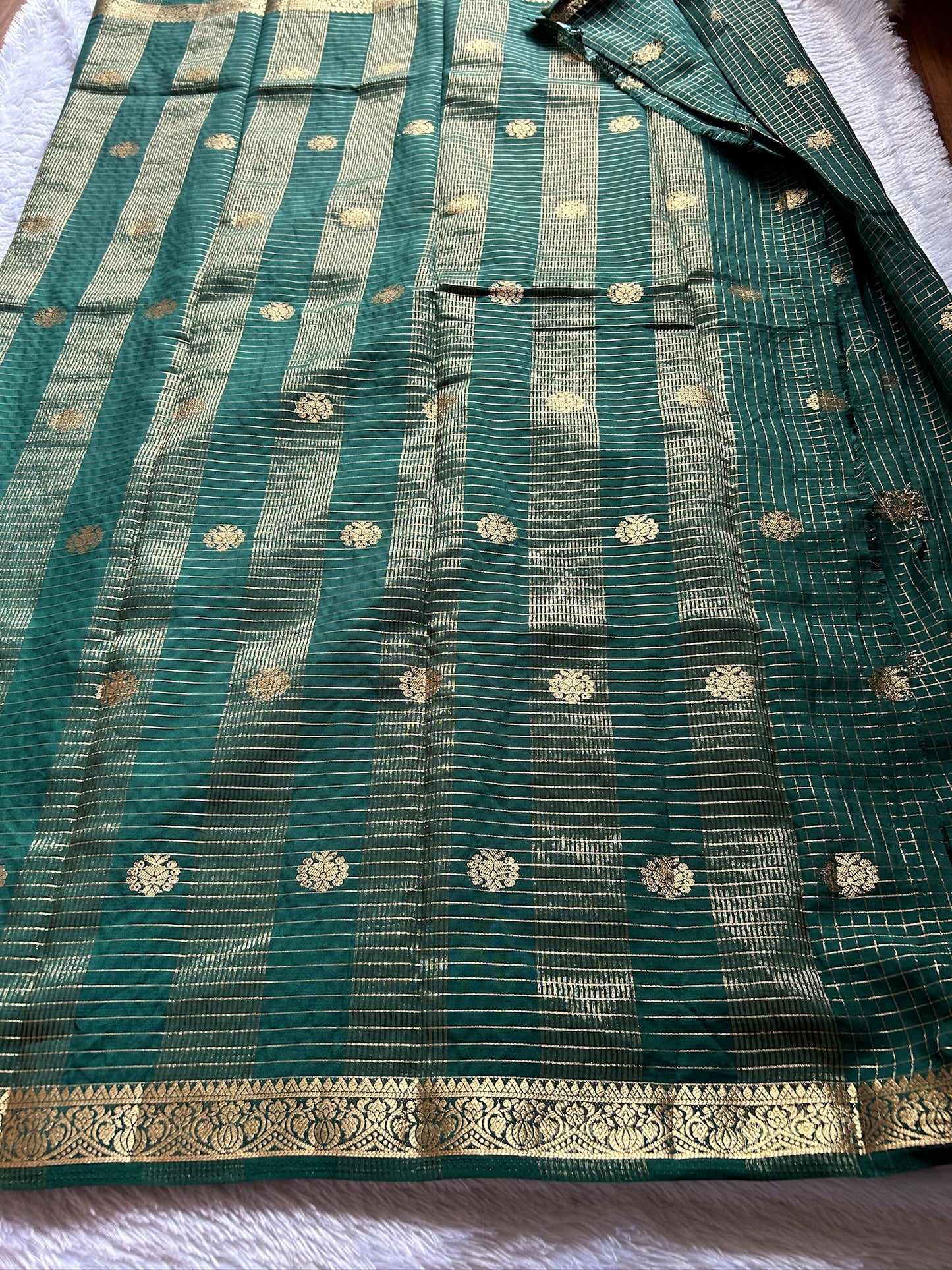 Semi Crepe : Solid Bottle green