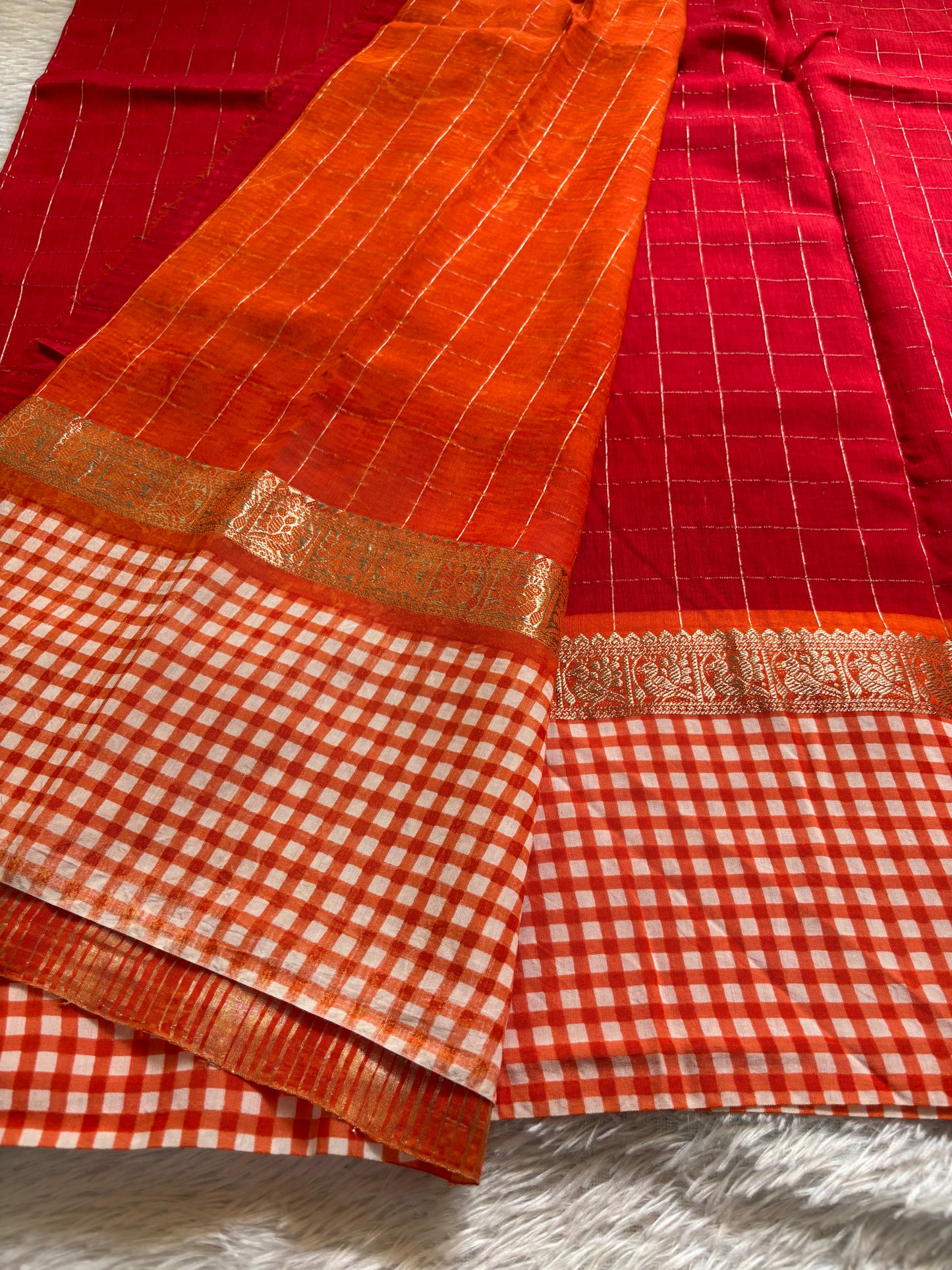 NAL209 (2D) : Red-orange
