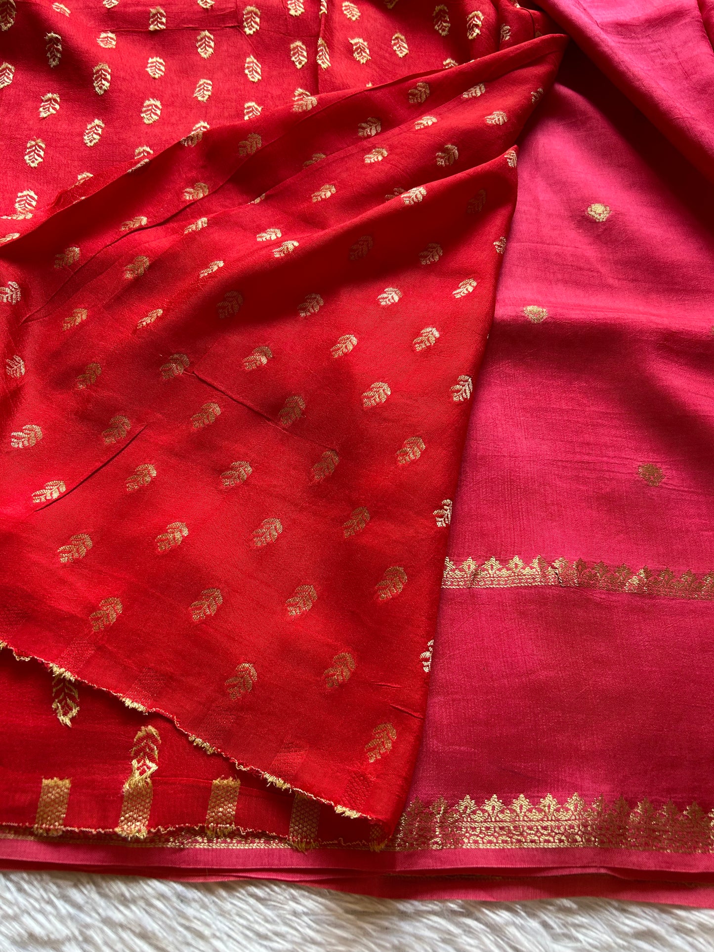 SS104 : Solid Hot pink