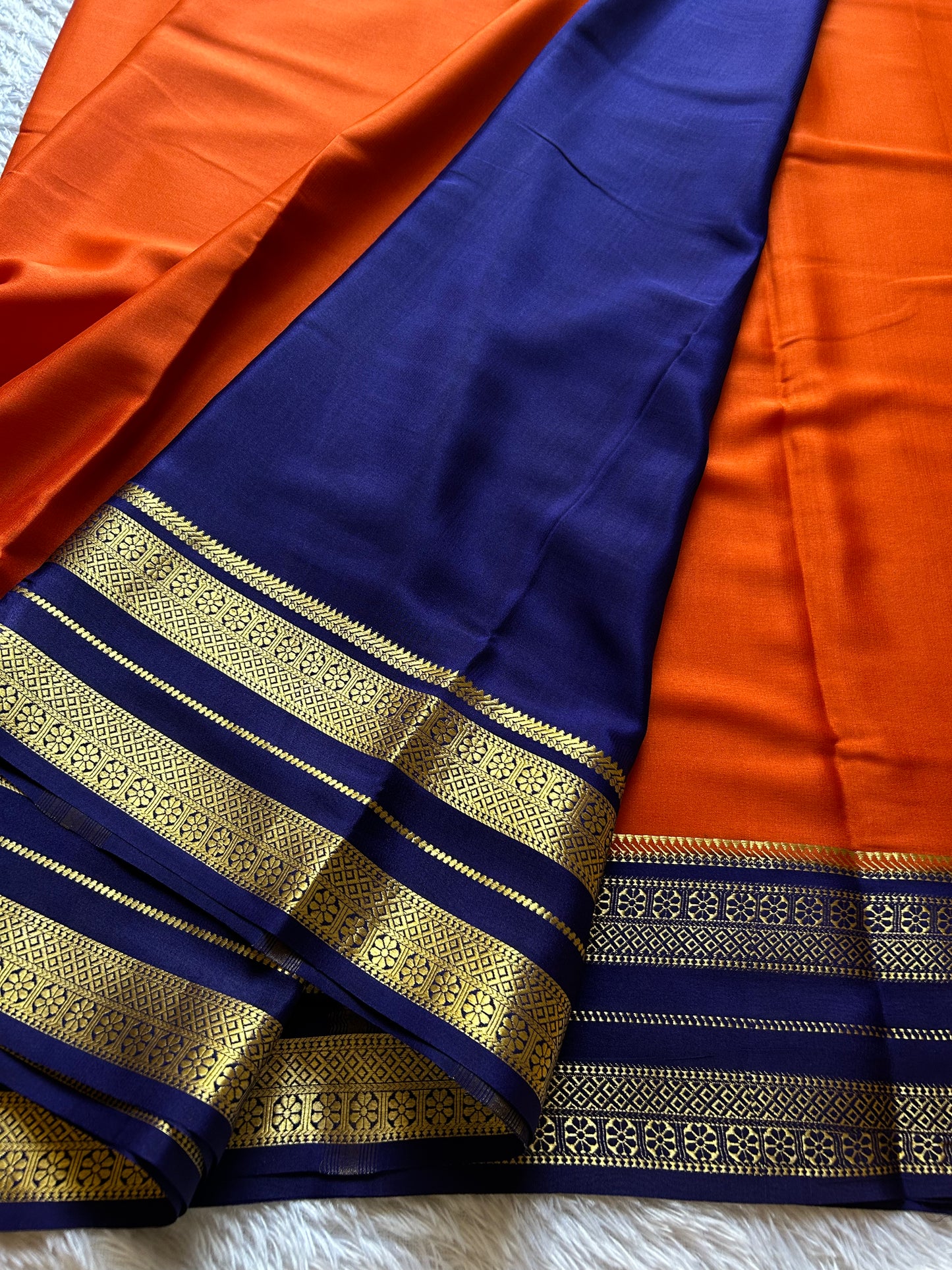 Raagini (2D) : Orange-dark blue