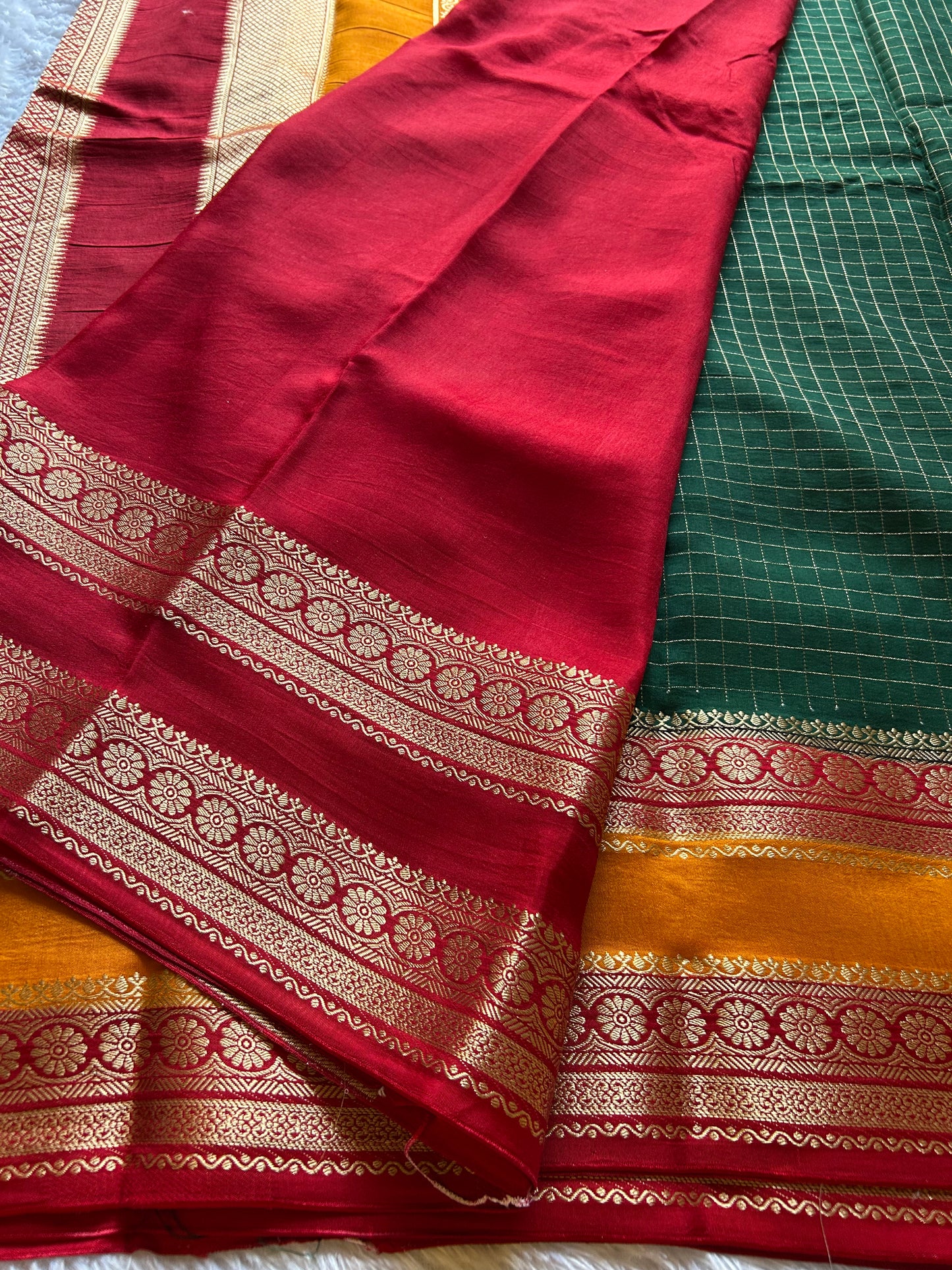 SS105 : Green-orange-red