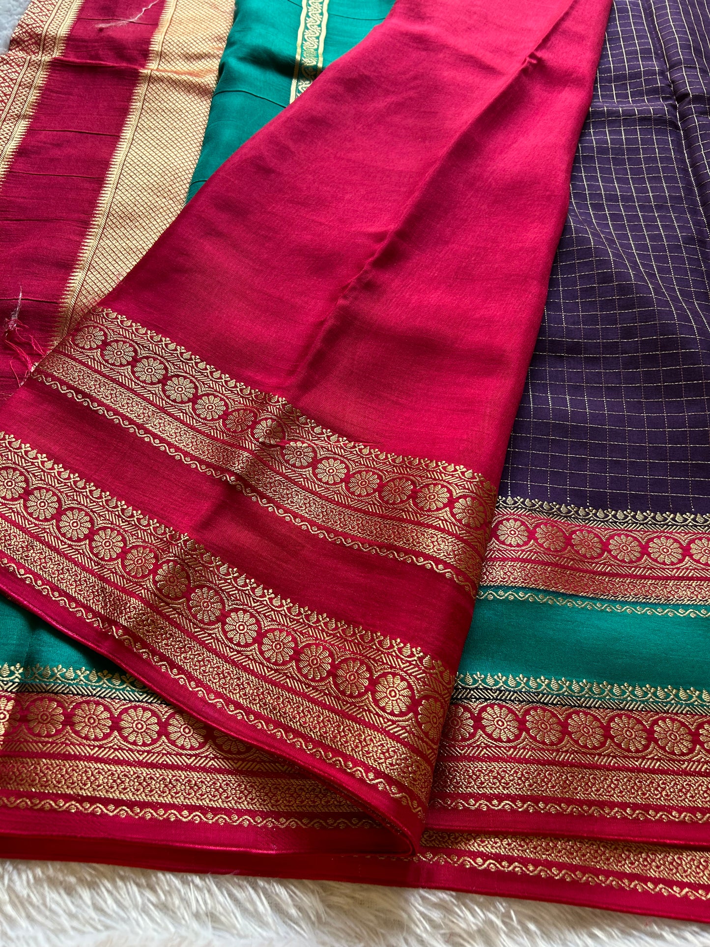 SS105 : Violet-rama green-pink