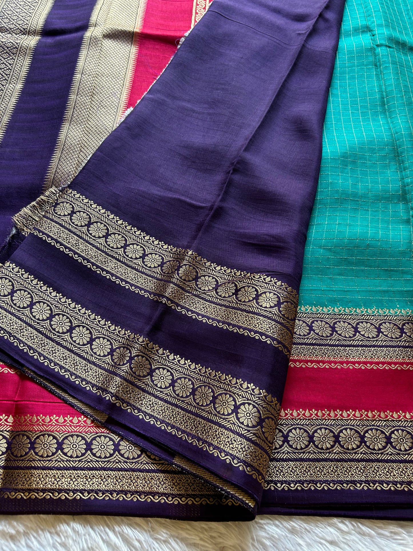 SS105 : Rama green-pink-violet