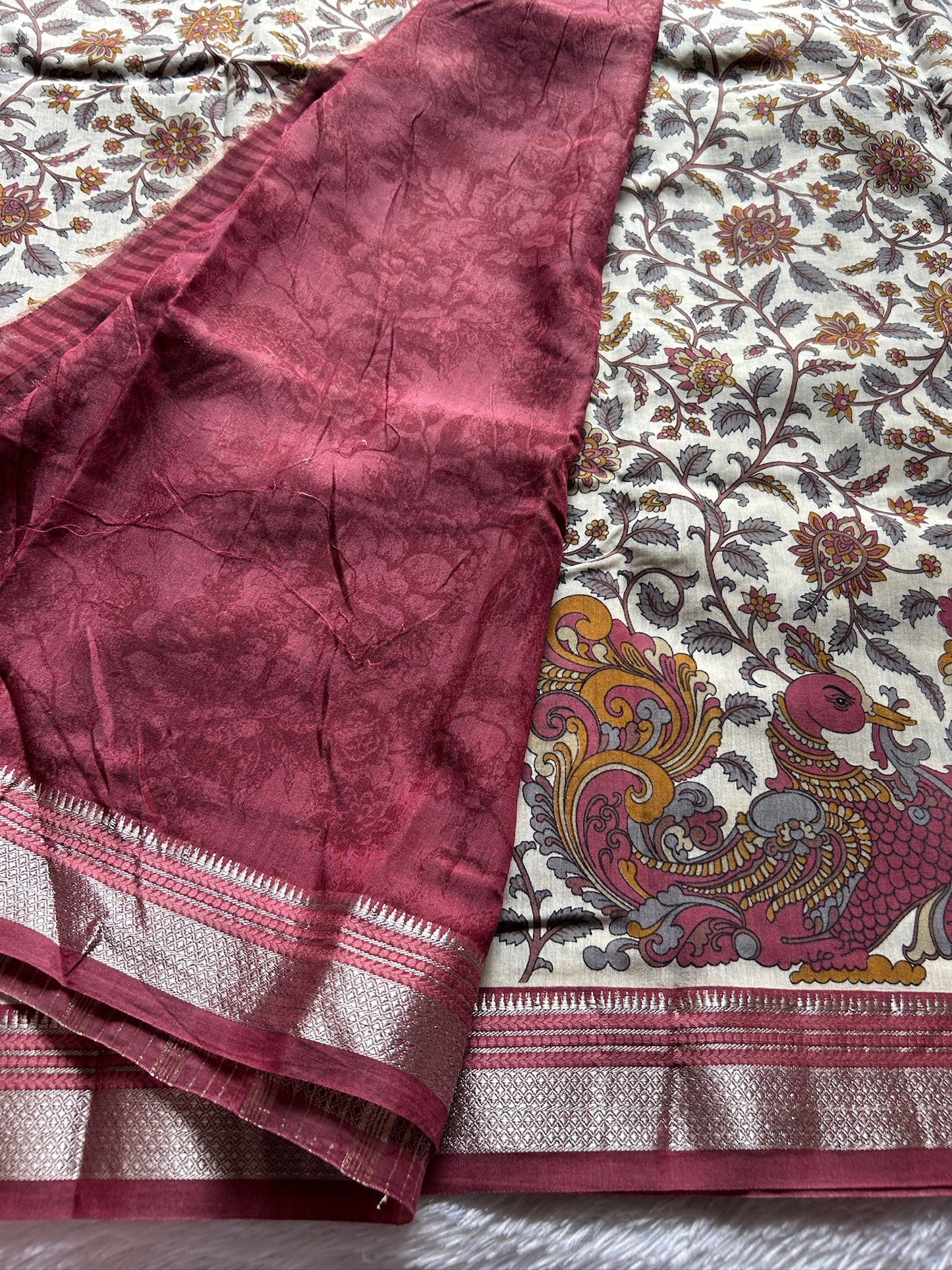 Sarala (2D) : Off white-brick red