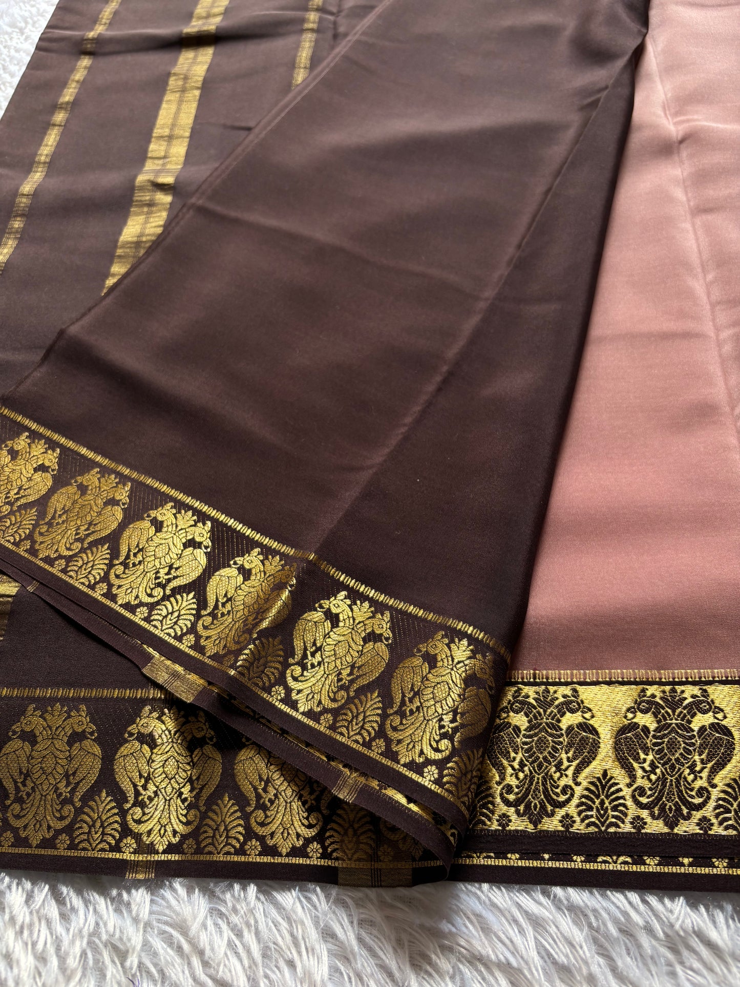 Veera (2D) : Powder pink-chocolate brown