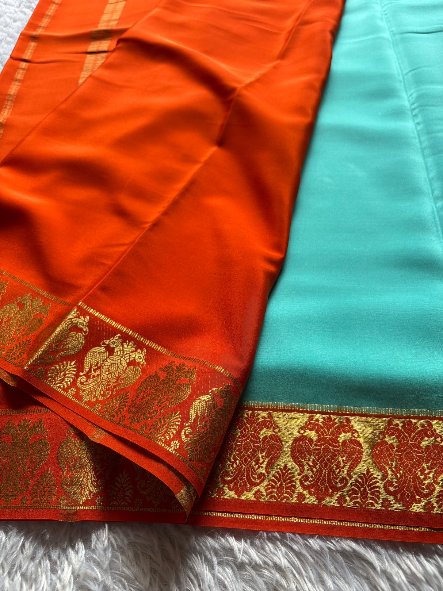Veera (2D) : Sea blue-orange