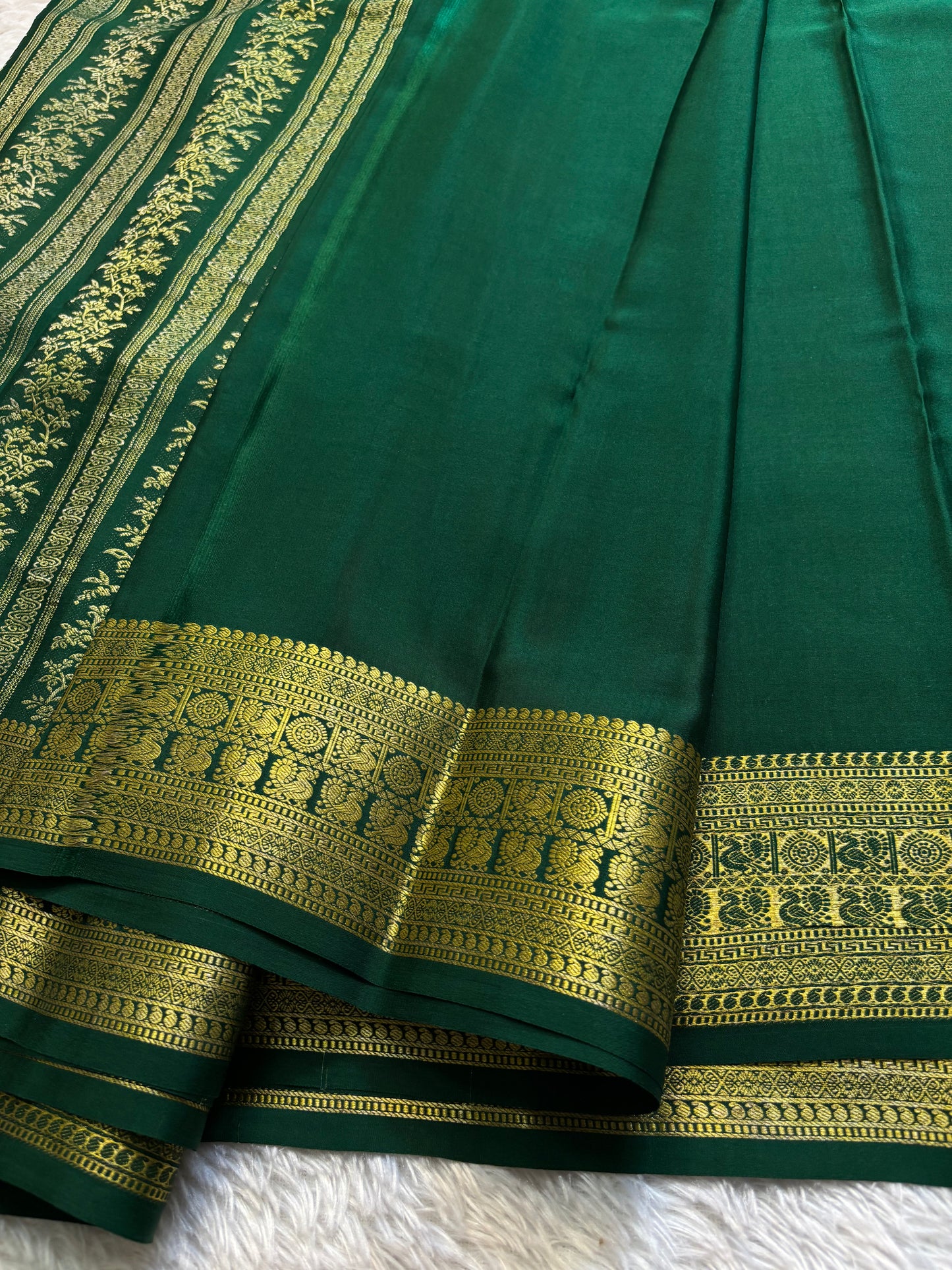 Vydurya : Solid Bottle green