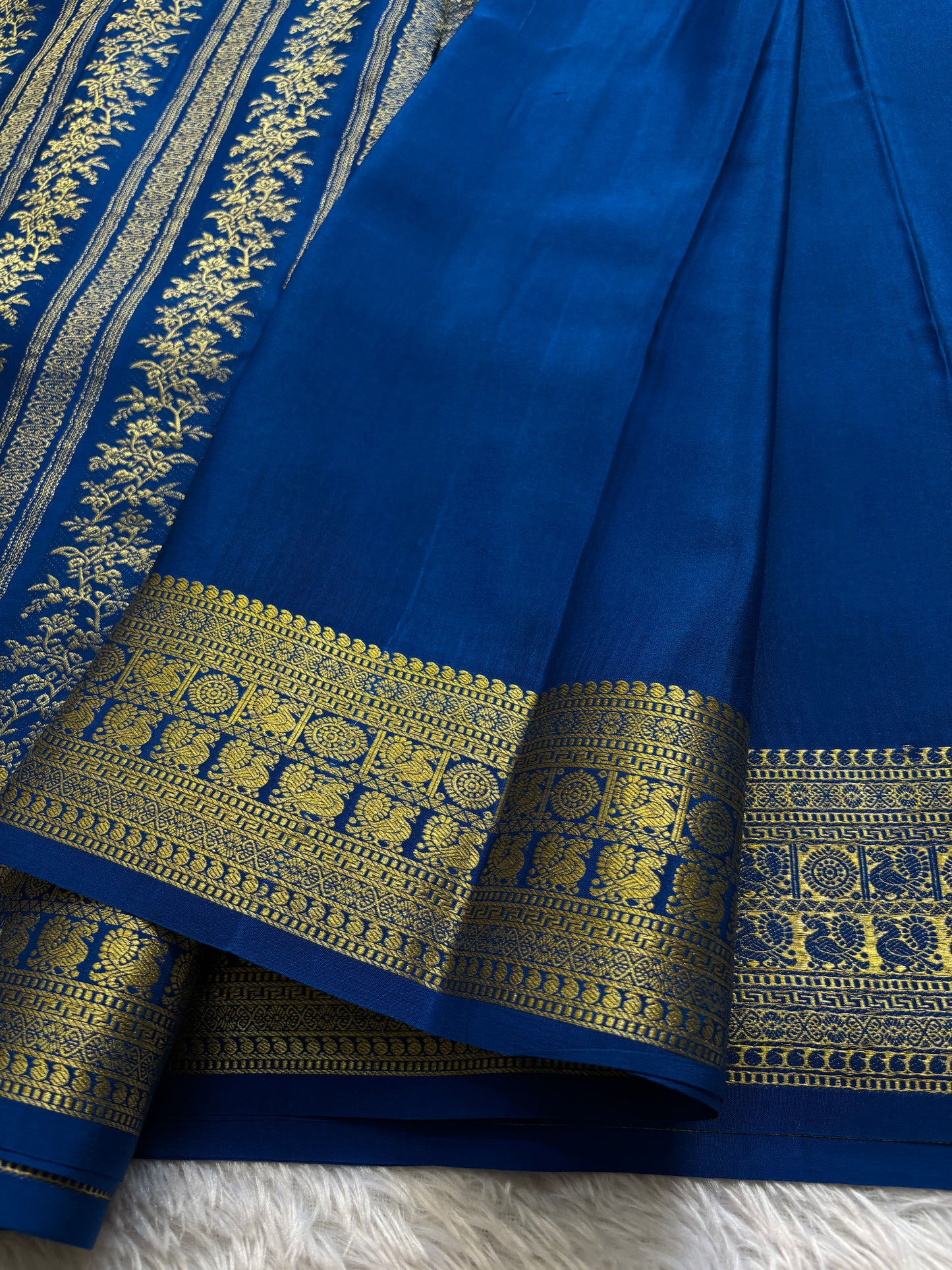 Vydurya : Solid Dark blue