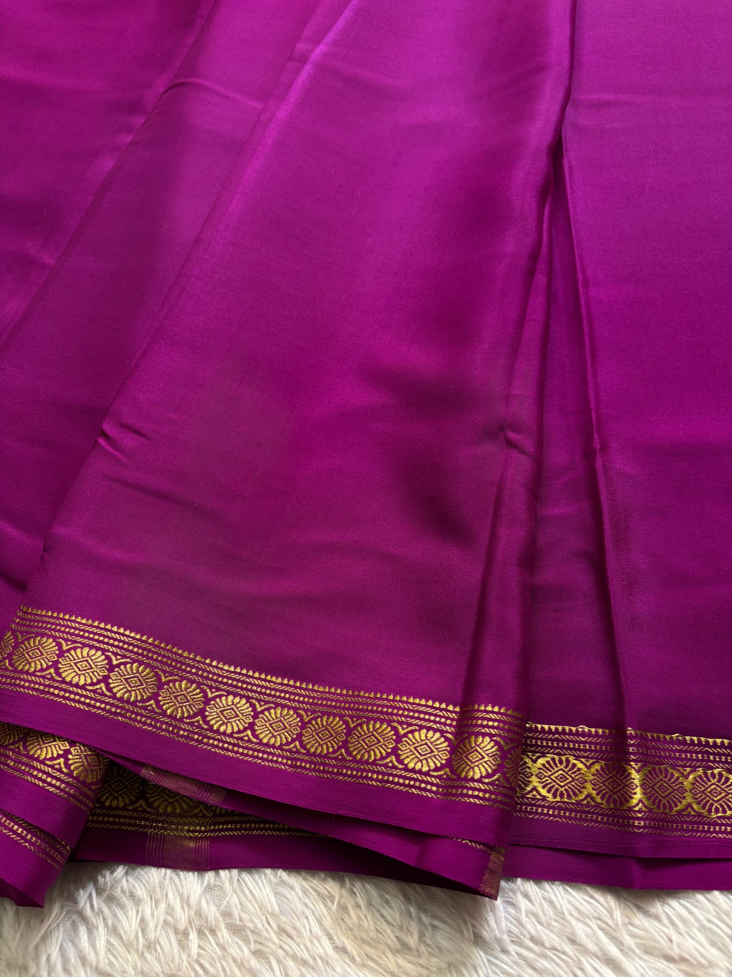 Chandrika : Solid Dark magenta