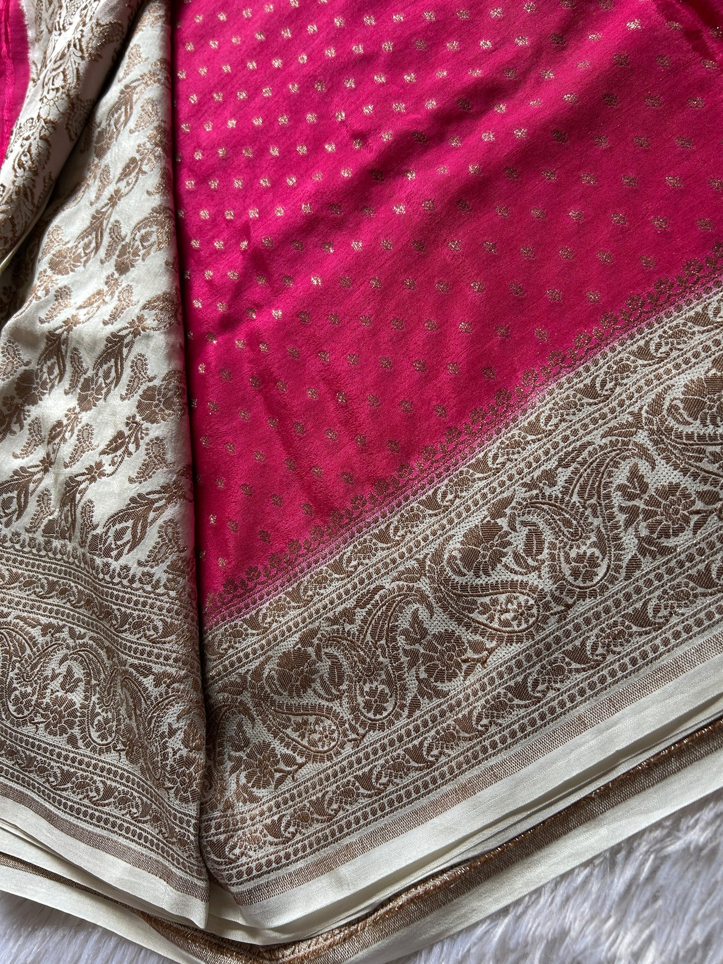 Soft Crepe Banarasi (2D) : Pink-off white
