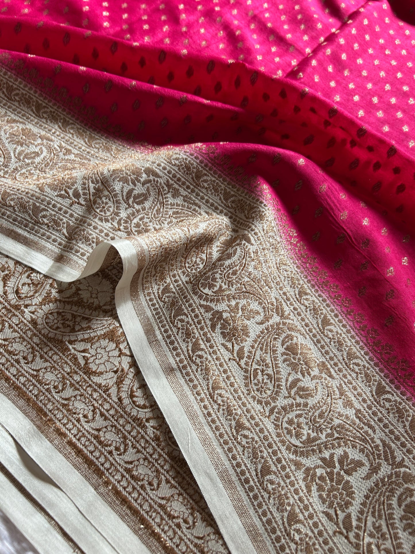 Soft Crepe Banarasi (2D) : Pink-off white