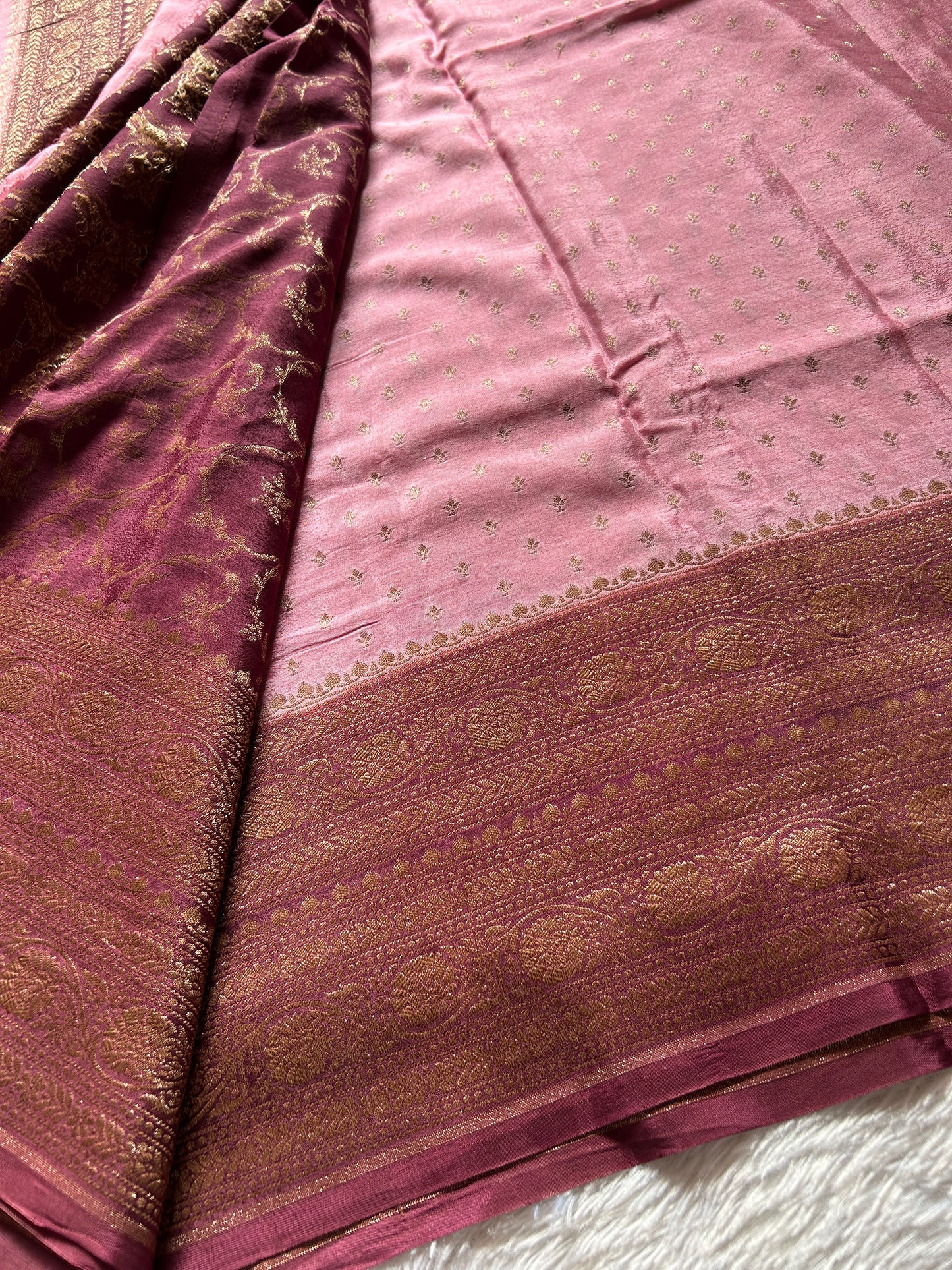 Soft Crepe Banarasi (2D) : Baby pink-pinkish brown