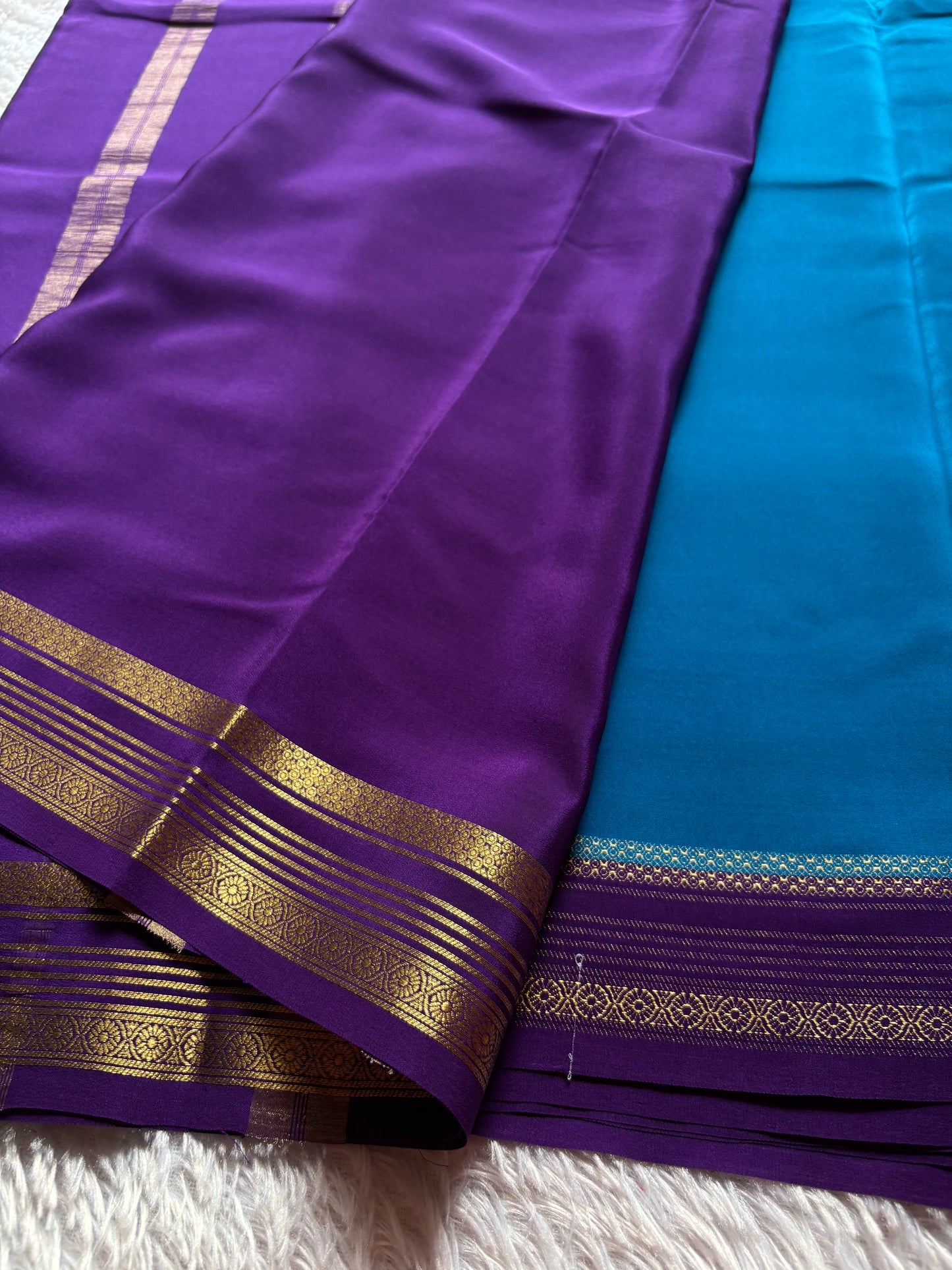 Bhoomi (2D) : Dark ananda blue-violet