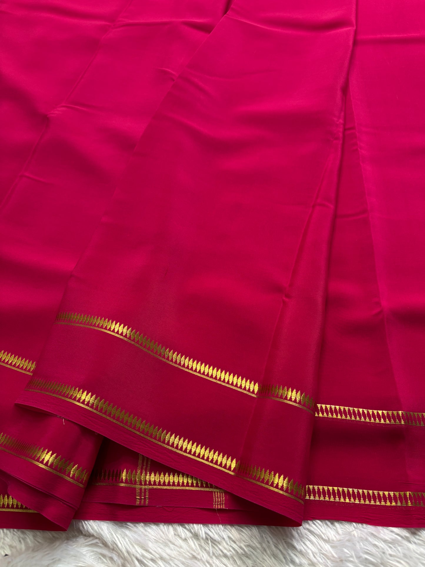 Parvathi : Solid Pink