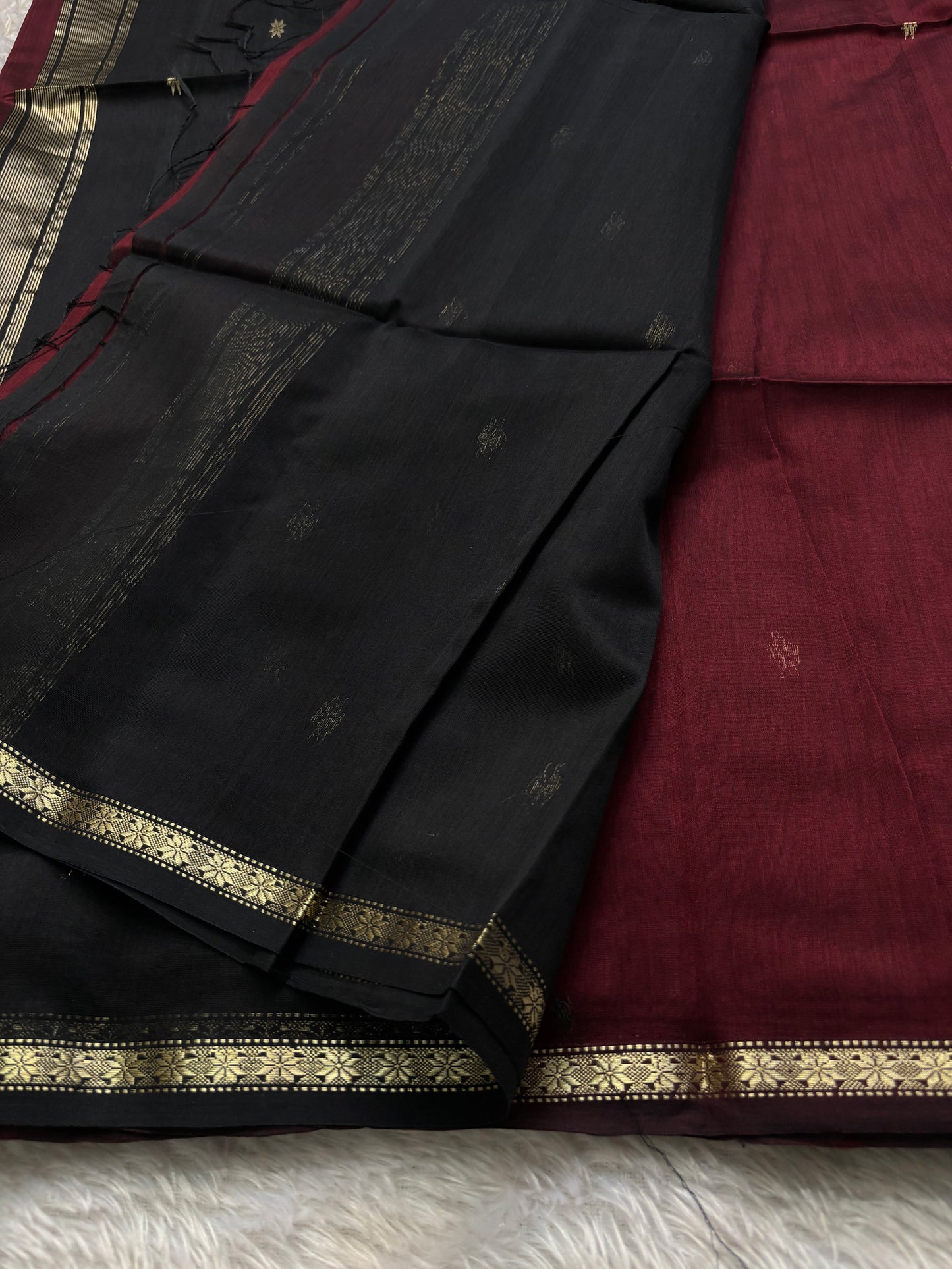 MCS103 (2D) : Maroon-black