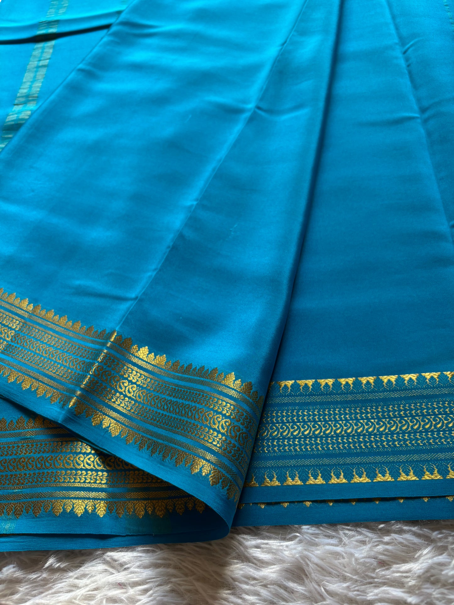 Komala : Solid Ananda blue