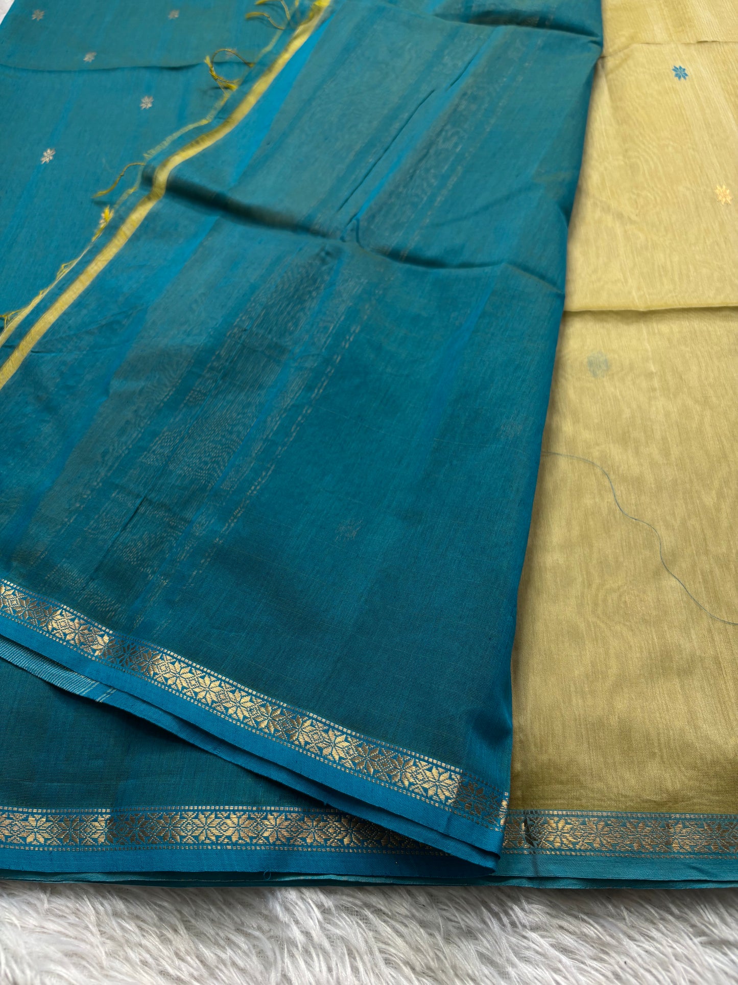MCS103 (2D) : Light beige-ananda blue