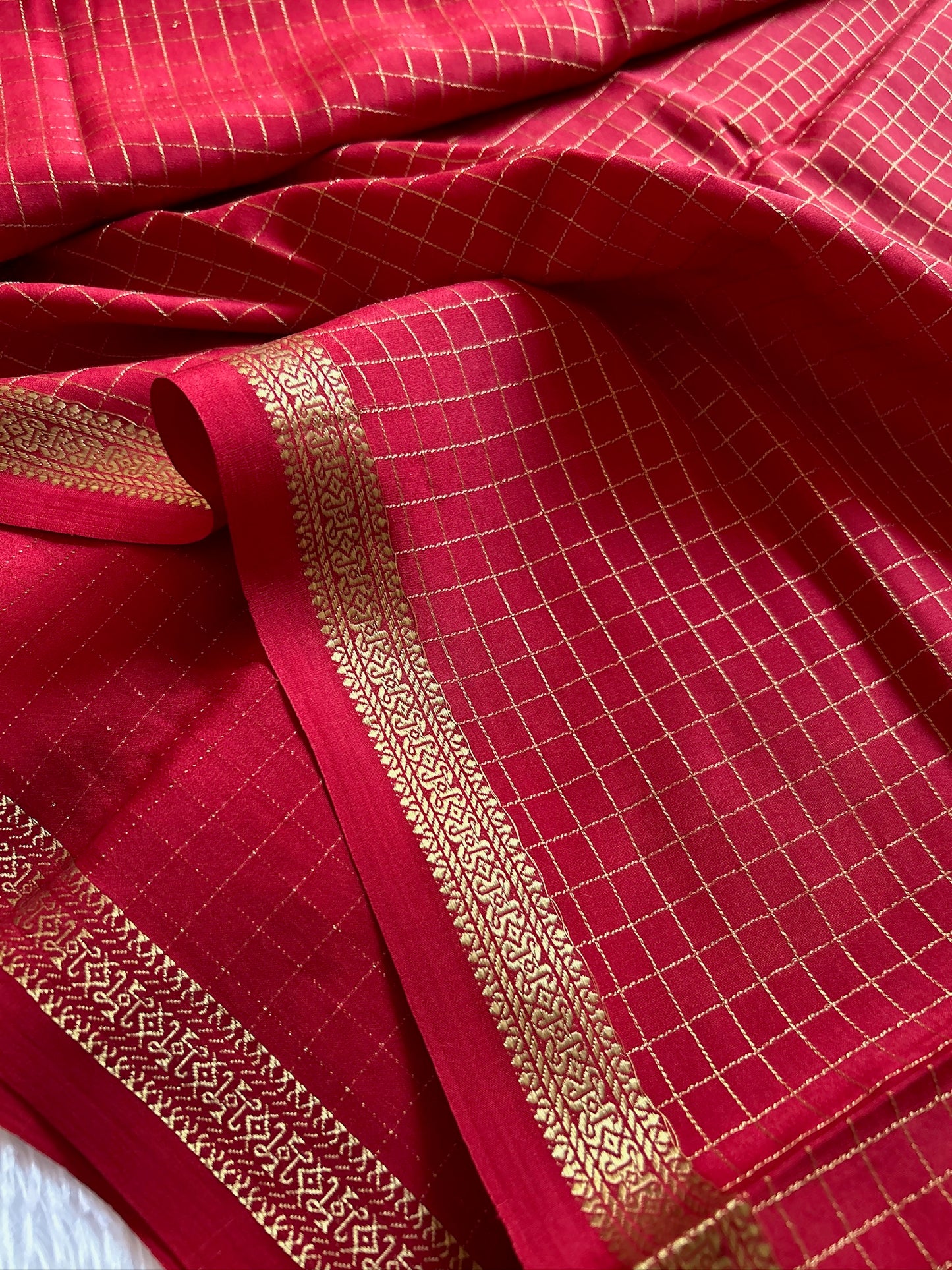 Pure CSG Zari crepe silk : Solid Red
