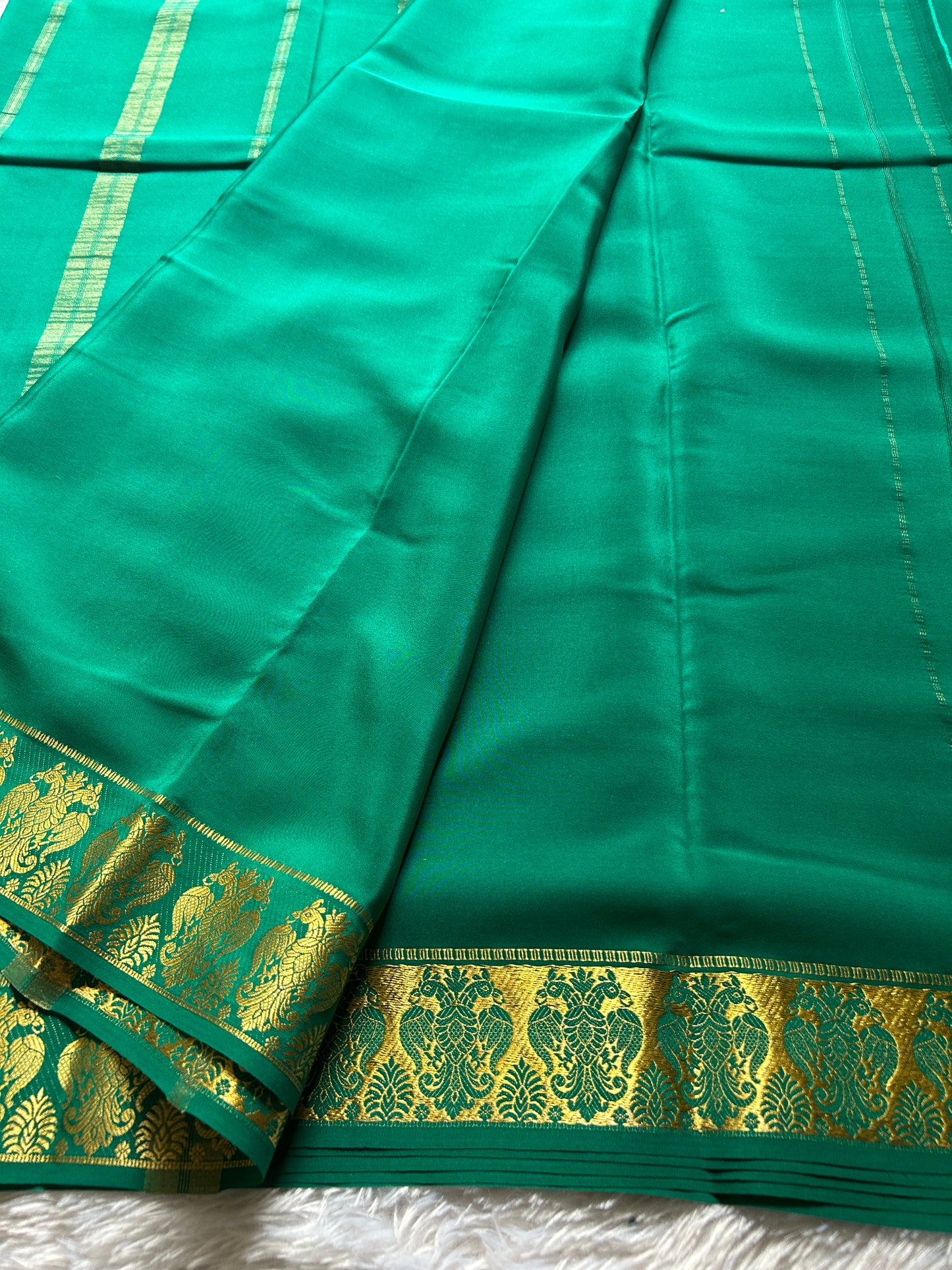 Veera : Solid Rama green