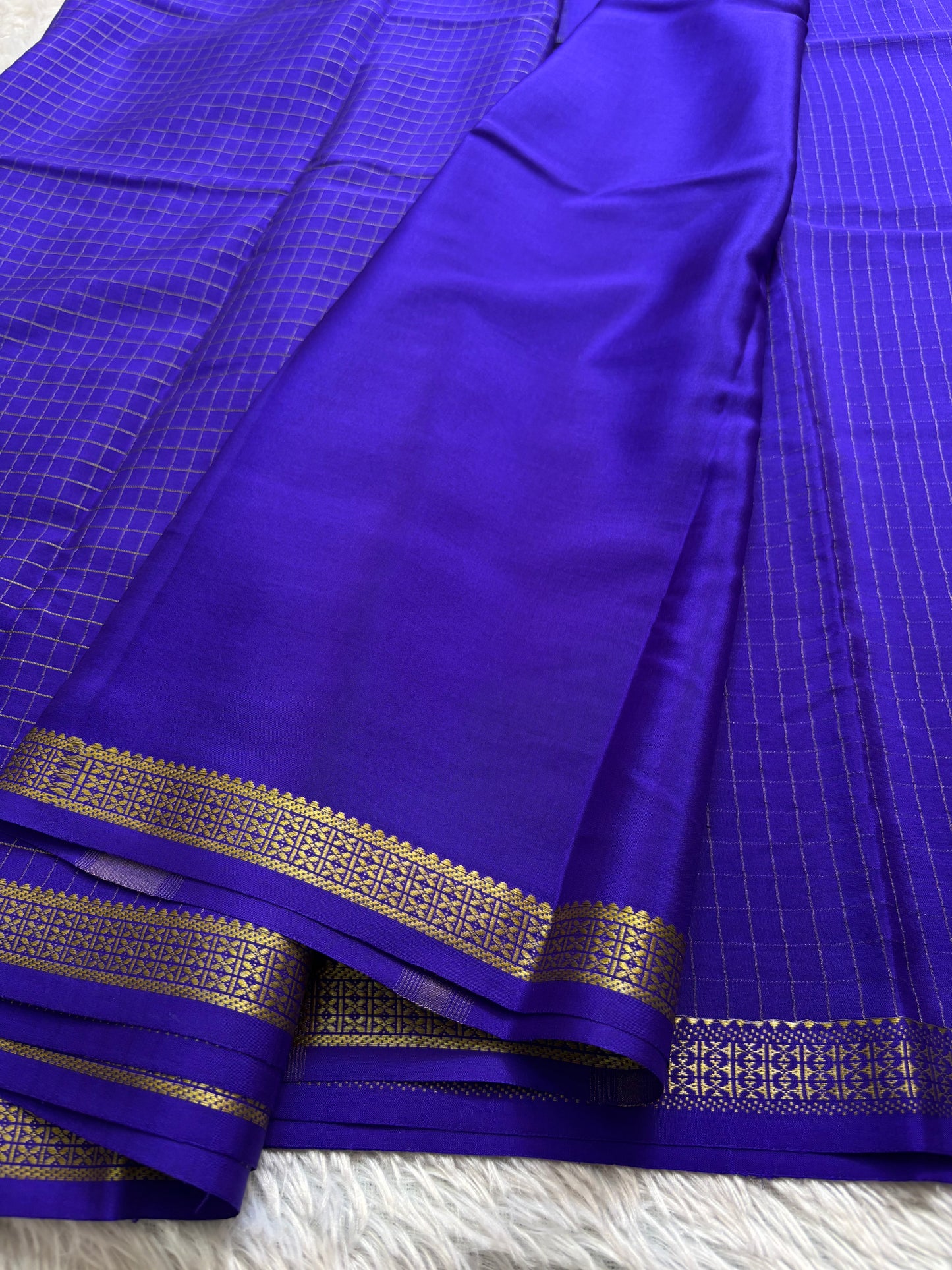 Pavani : Solid Royal blue